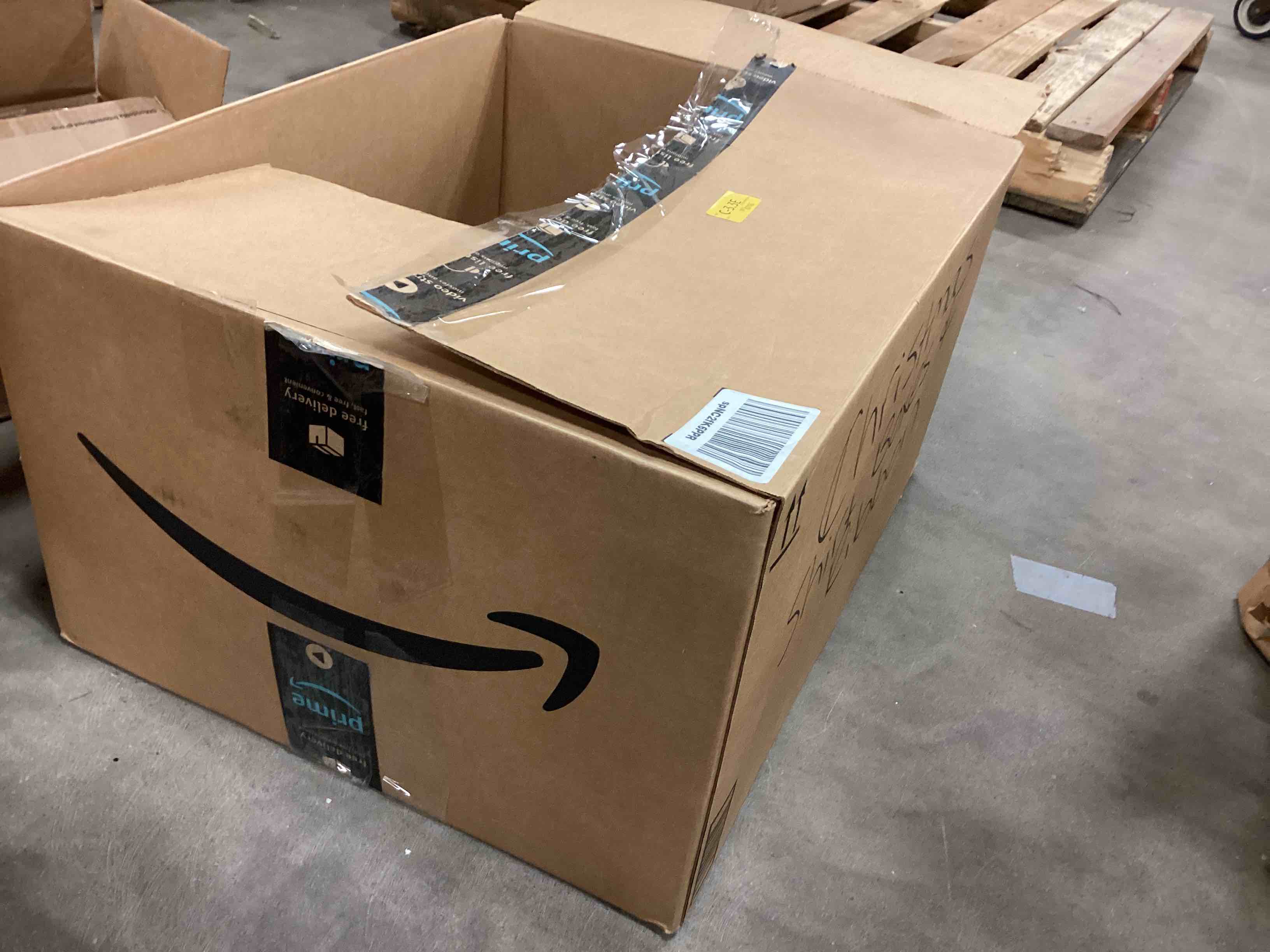 https://s3.amazonaws.com/lotting-images-prod/bidfta/YEL6327726_1718039685711.jpeg
