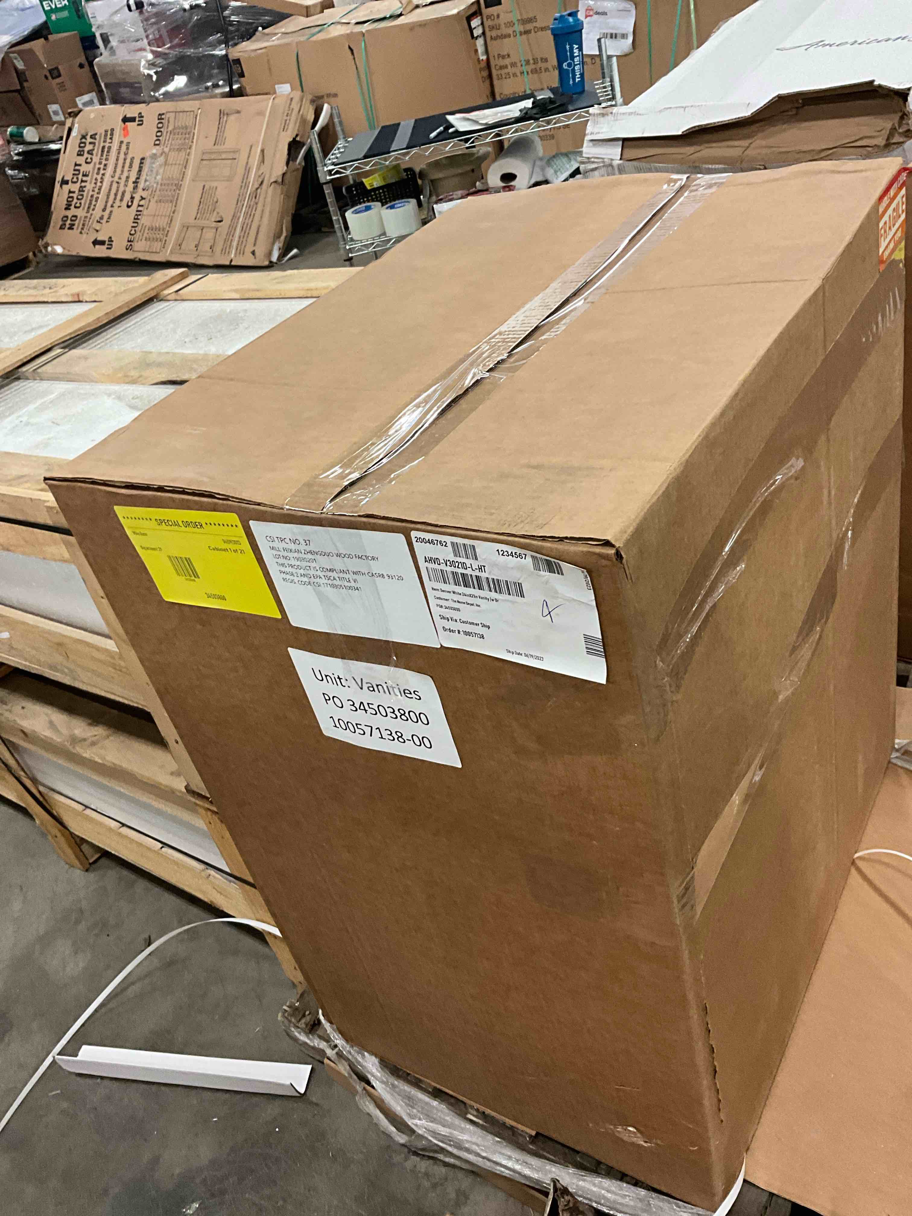 https://s3.amazonaws.com/lotting-images-prod/bidfta/YEL6329809_1715091777228.jpeg