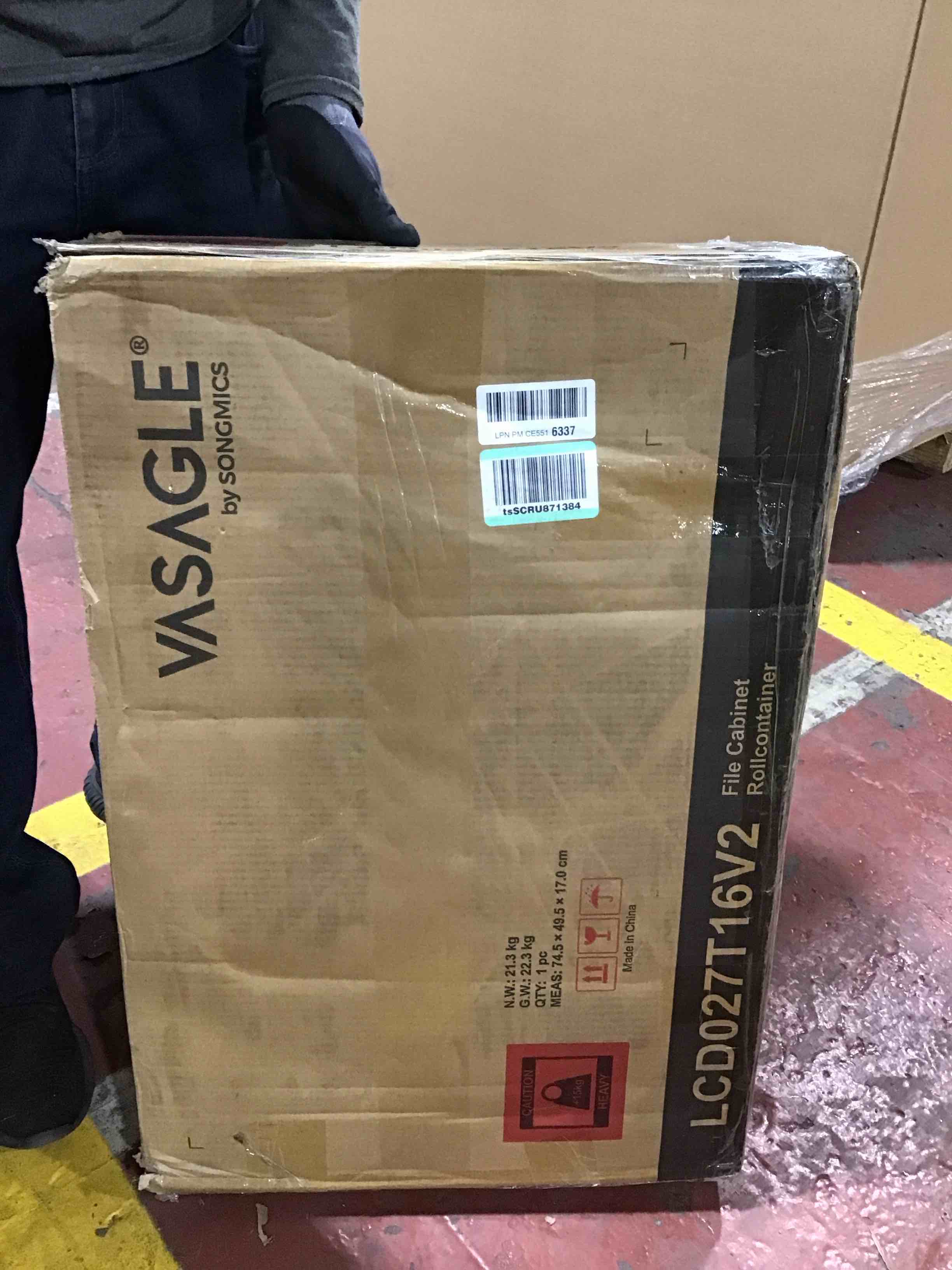https://s3.amazonaws.com/lotting-images-prod/bidfta/YEL6332000_1714740930464.jpeg