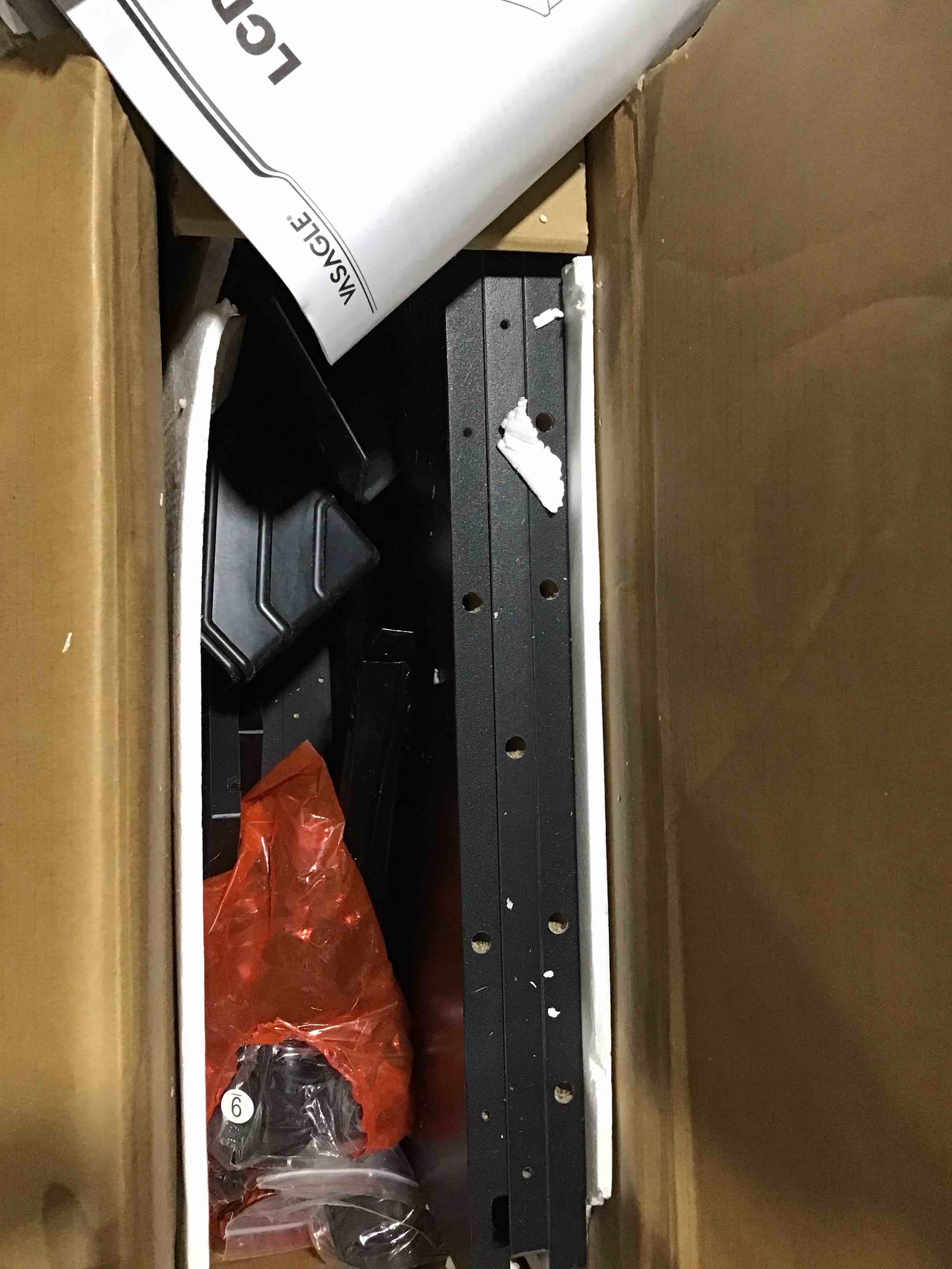 https://s3.amazonaws.com/lotting-images-prod/bidfta/YEL6332000_1714740949361.jpeg