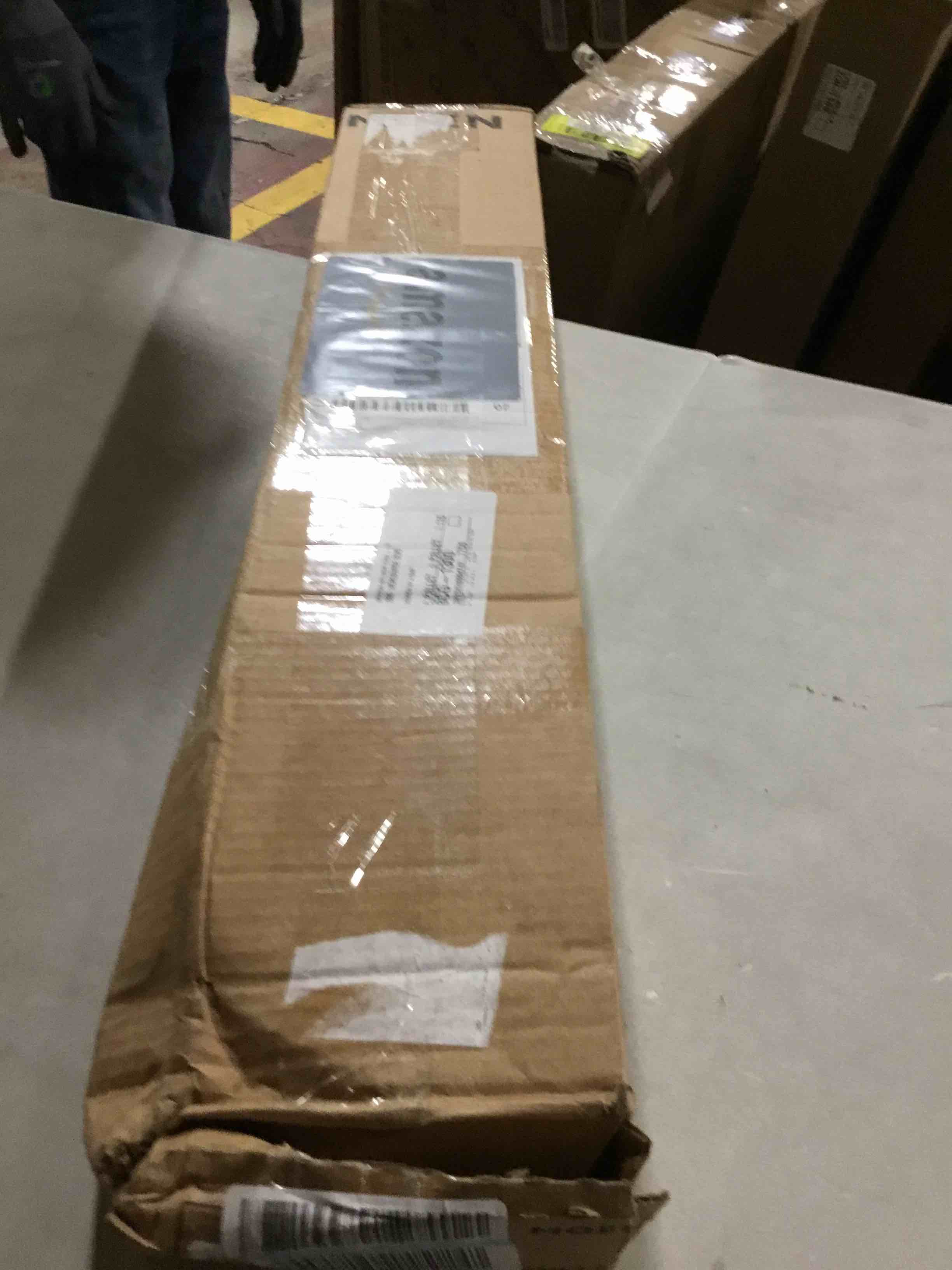 https://s3.amazonaws.com/lotting-images-prod/bidfta/YEL6332194_1715001305438.jpeg