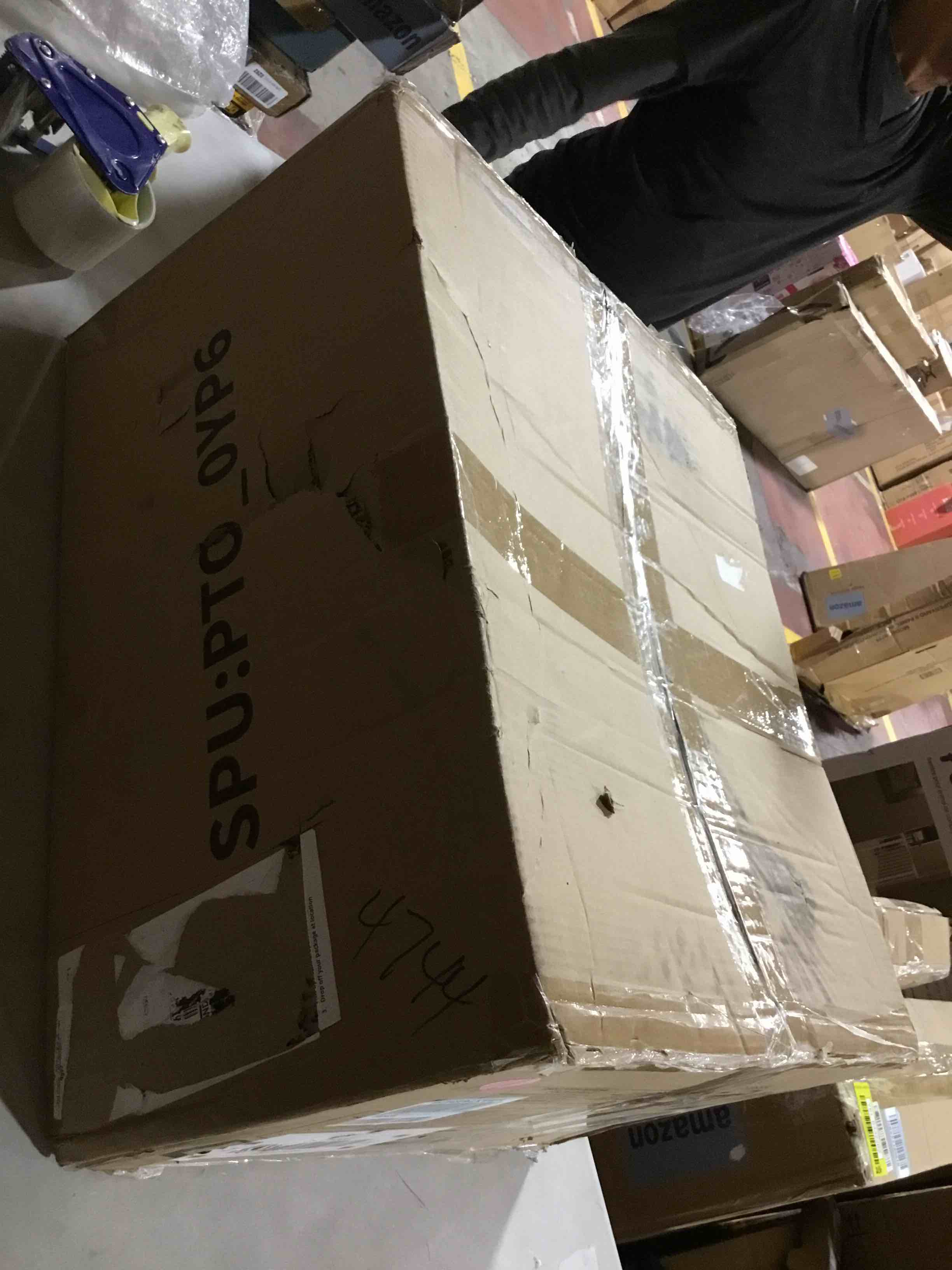 https://s3.amazonaws.com/lotting-images-prod/bidfta/YEL6332264_1715000163908.jpeg