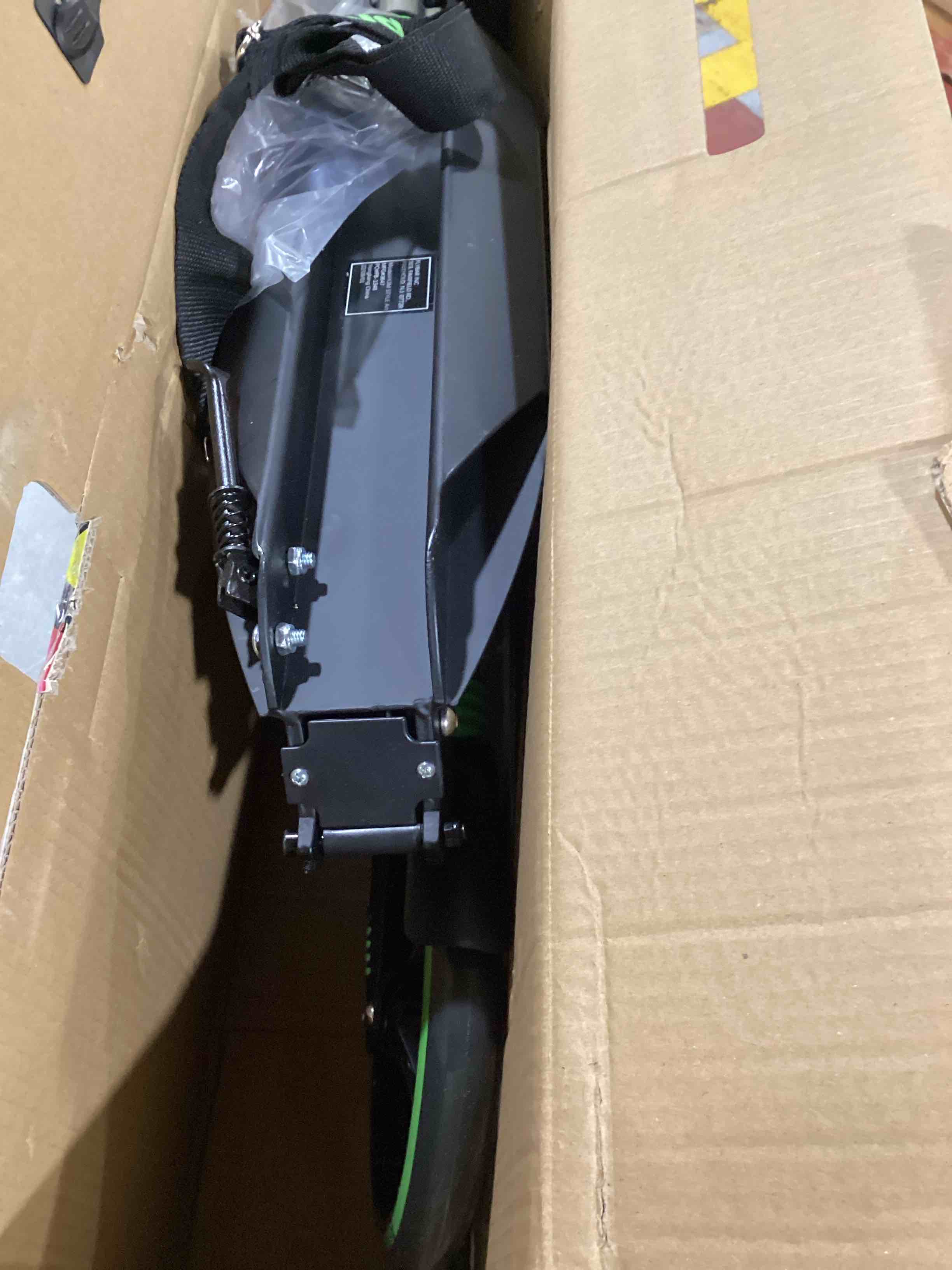 https://s3.amazonaws.com/lotting-images-prod/bidfta/YEL6332575_1715257882673.jpeg