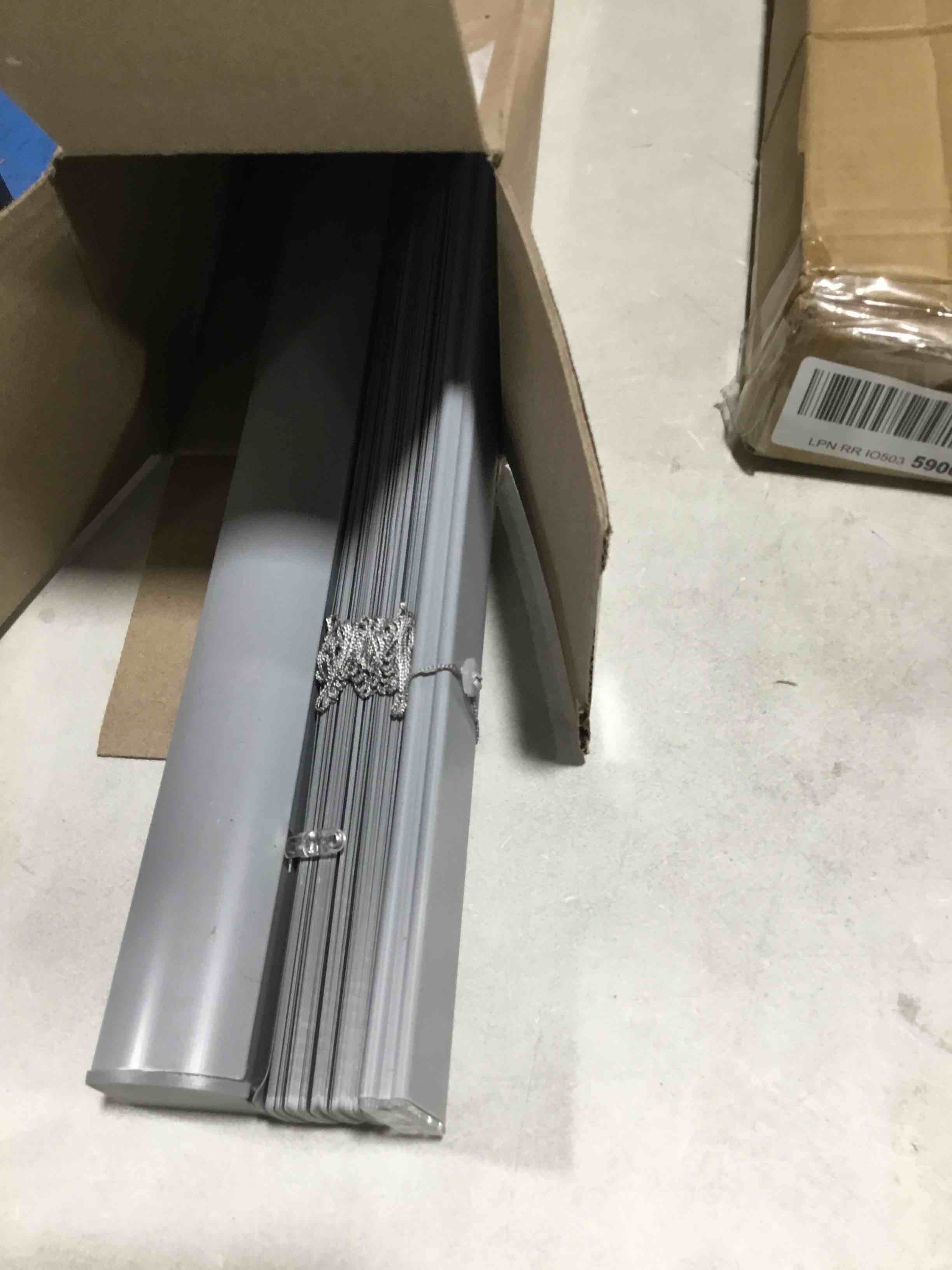 https://s3.amazonaws.com/lotting-images-prod/bidfta/YEL6333025_1715709934689.jpeg