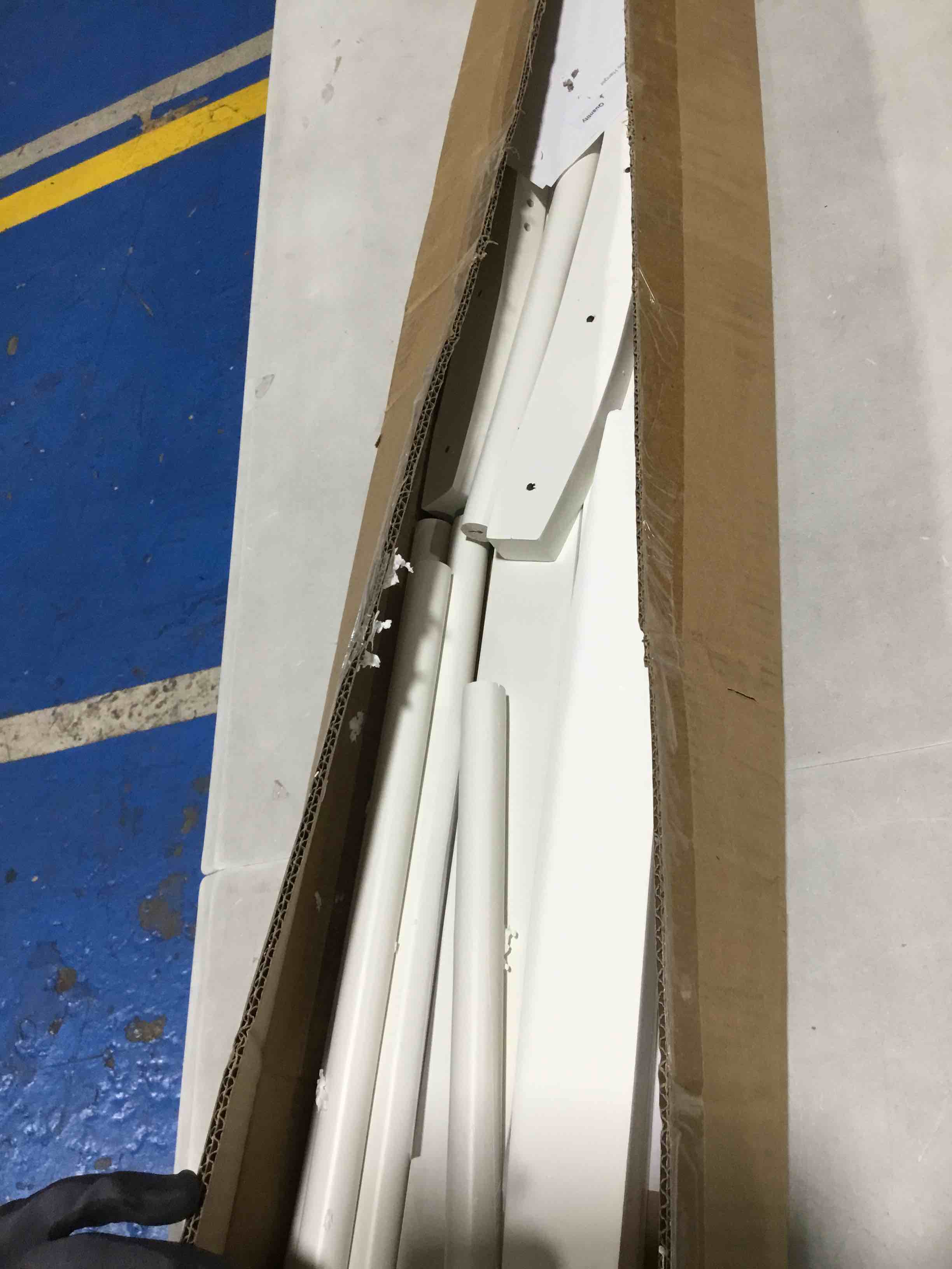 https://s3.amazonaws.com/lotting-images-prod/bidfta/YEL6333026_1715709986233.jpeg