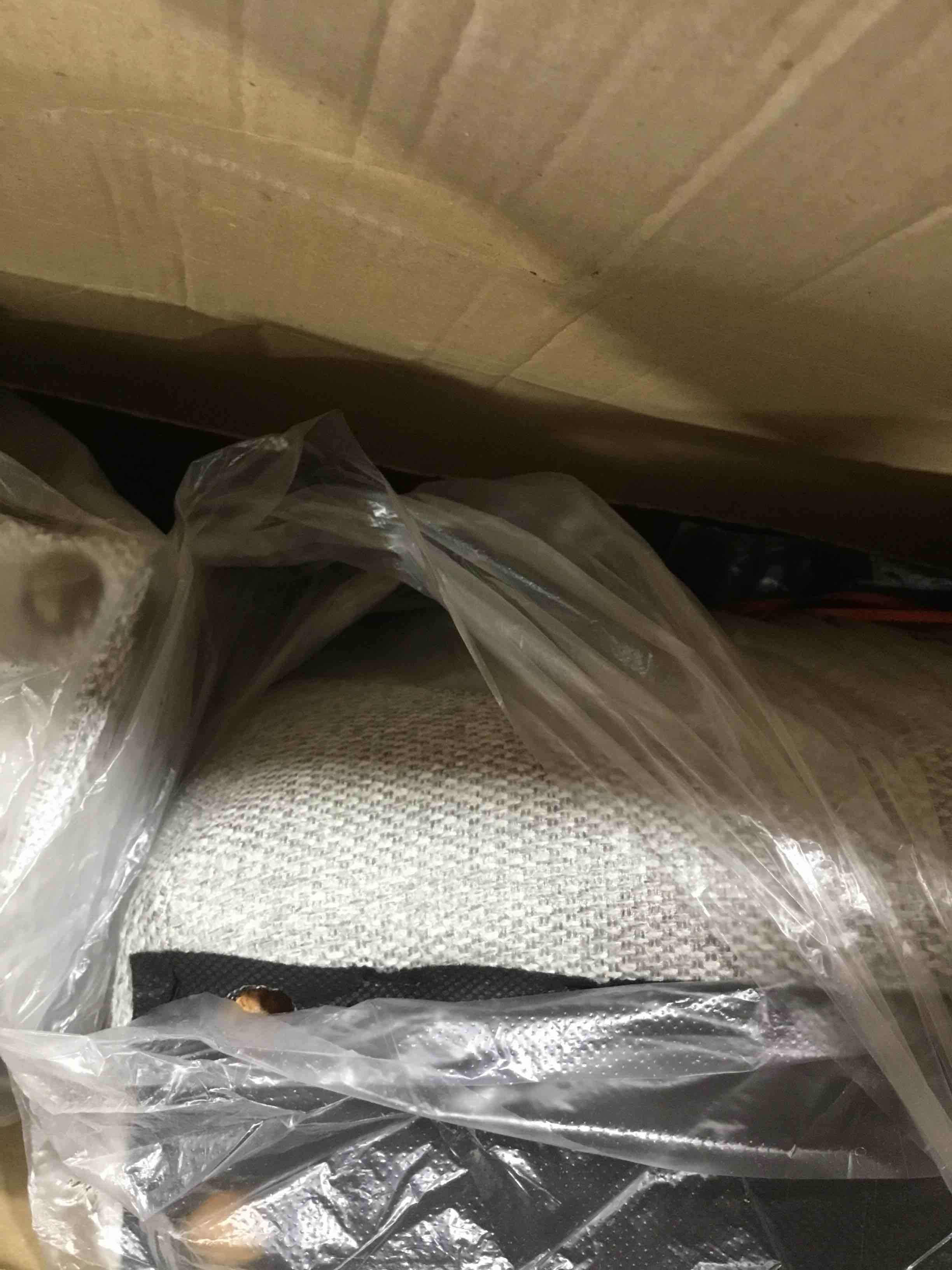 https://s3.amazonaws.com/lotting-images-prod/bidfta/YEL6333037_1715707697211.jpeg