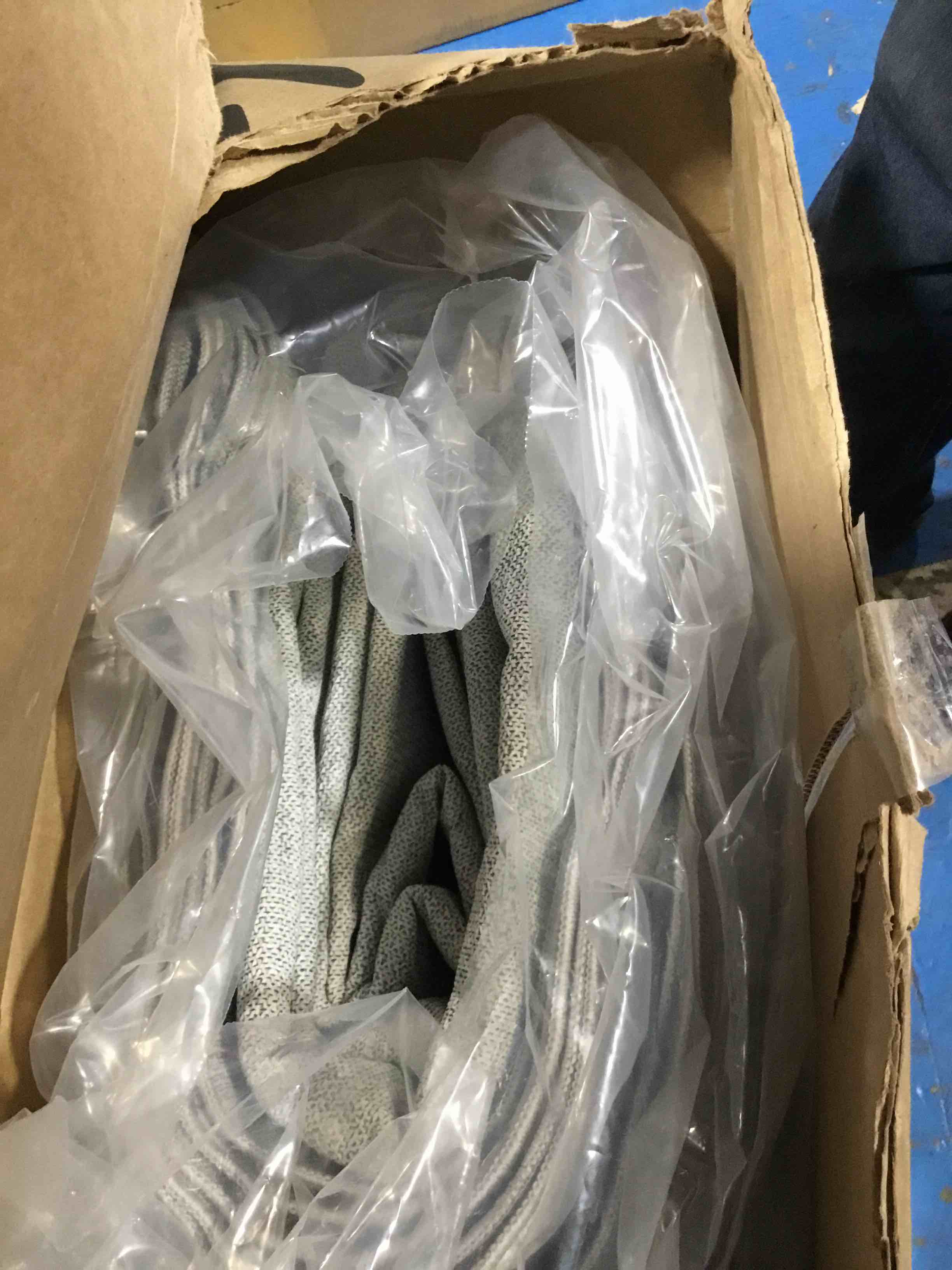 https://s3.amazonaws.com/lotting-images-prod/bidfta/YEL6333039_1715707977986.jpeg