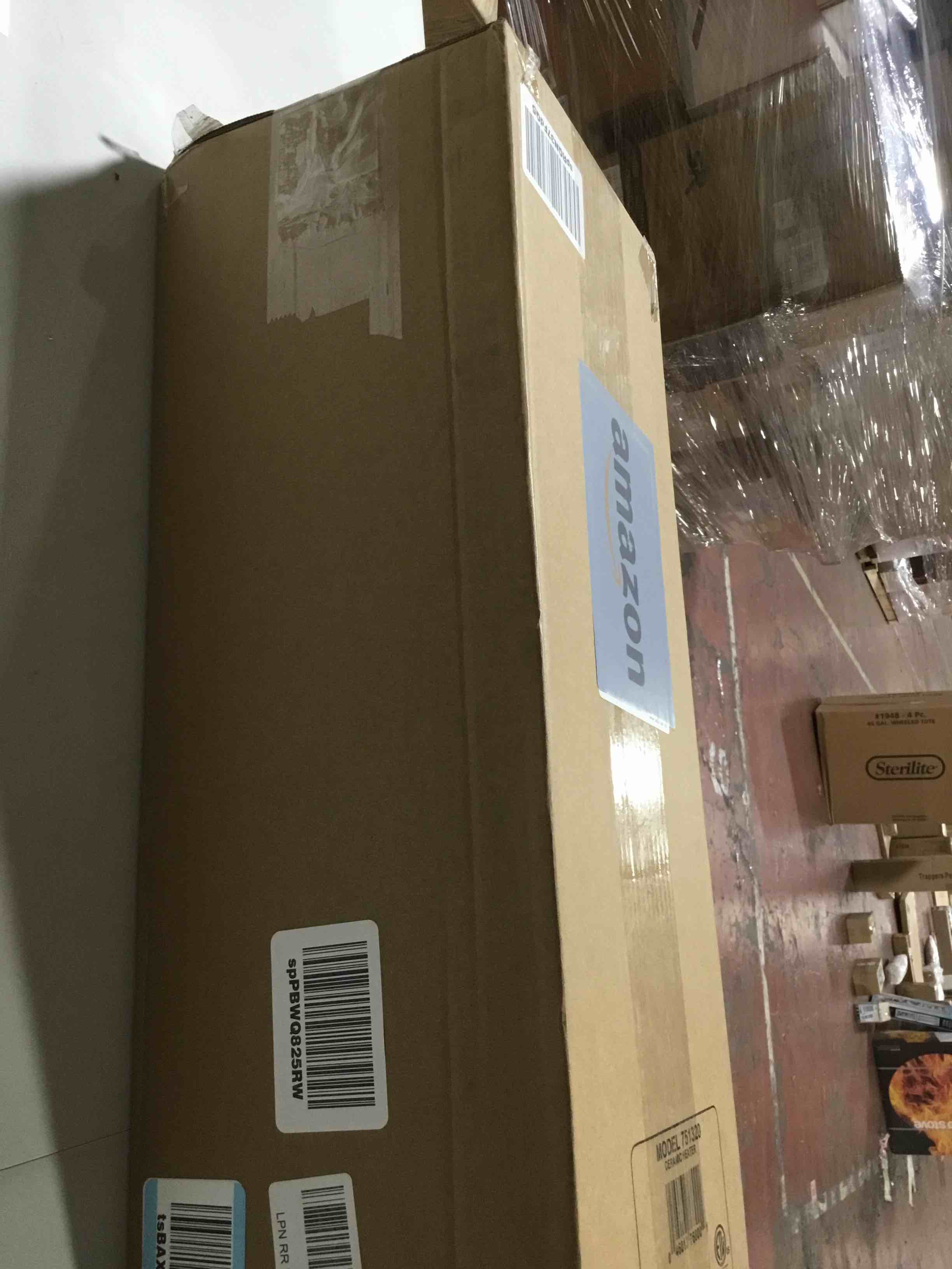 https://s3.amazonaws.com/lotting-images-prod/bidfta/YEL6333922_1712162686708.jpeg