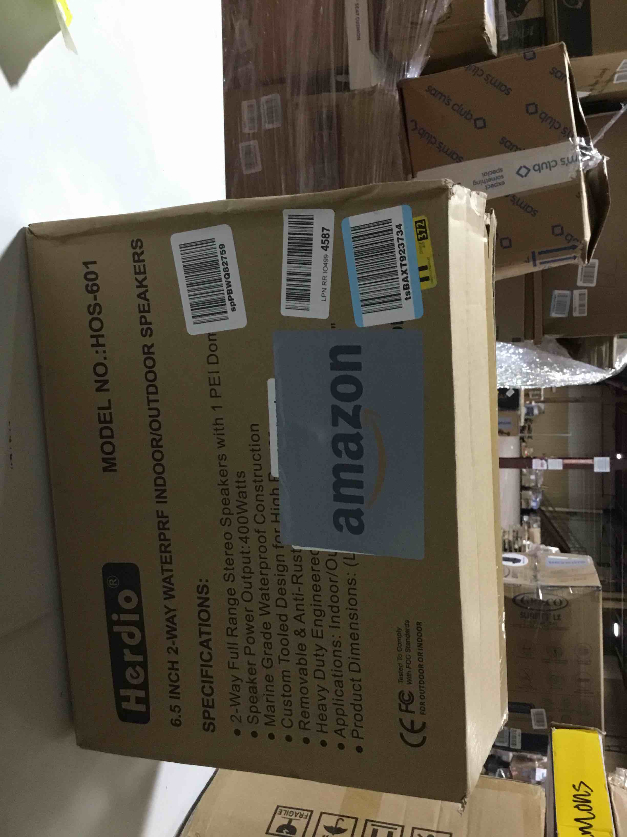 https://s3.amazonaws.com/lotting-images-prod/bidfta/YEL6334209_1712327430095.jpeg