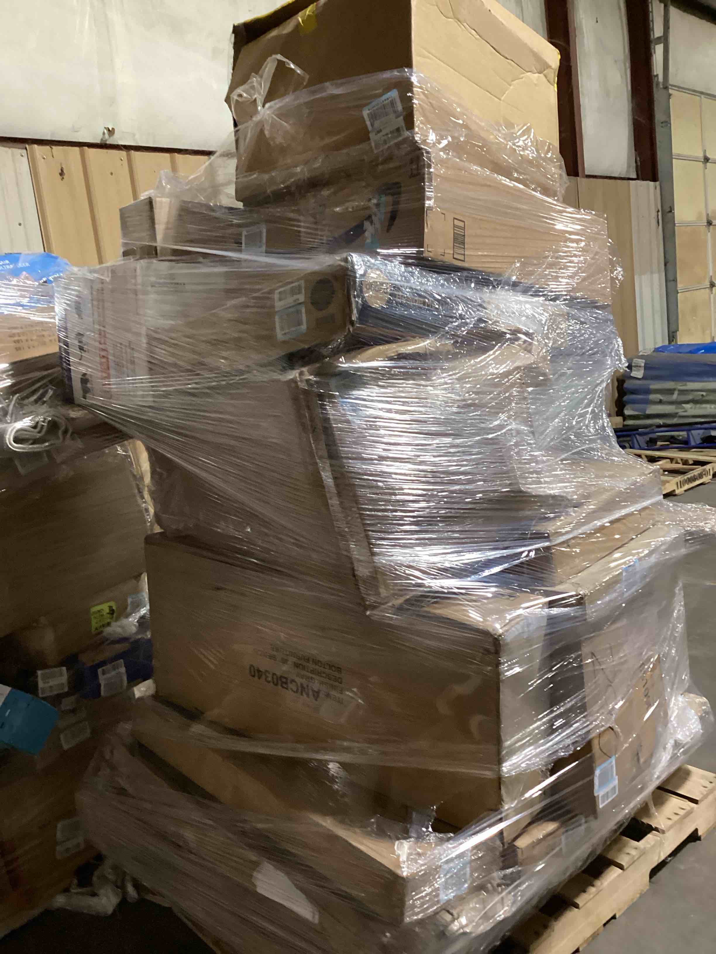 Reseller's Dream: Pallet Of Home Goods!