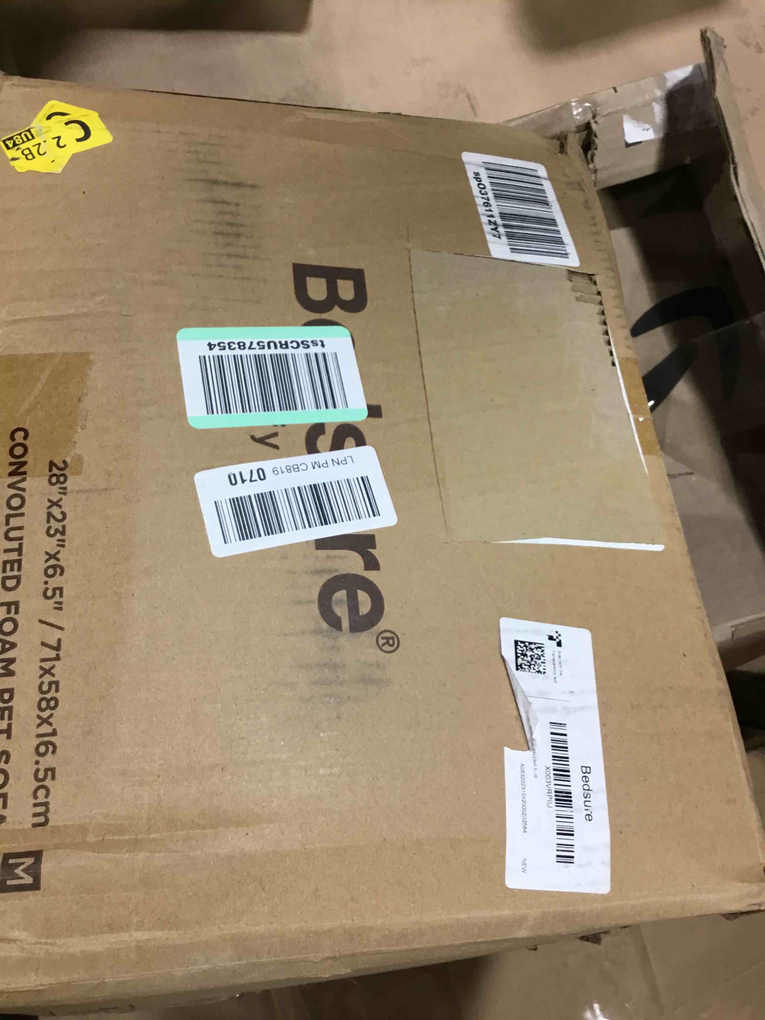 https://s3.amazonaws.com/lotting-images-prod/bidfta/YEL6335499_1715283856511.jpeg