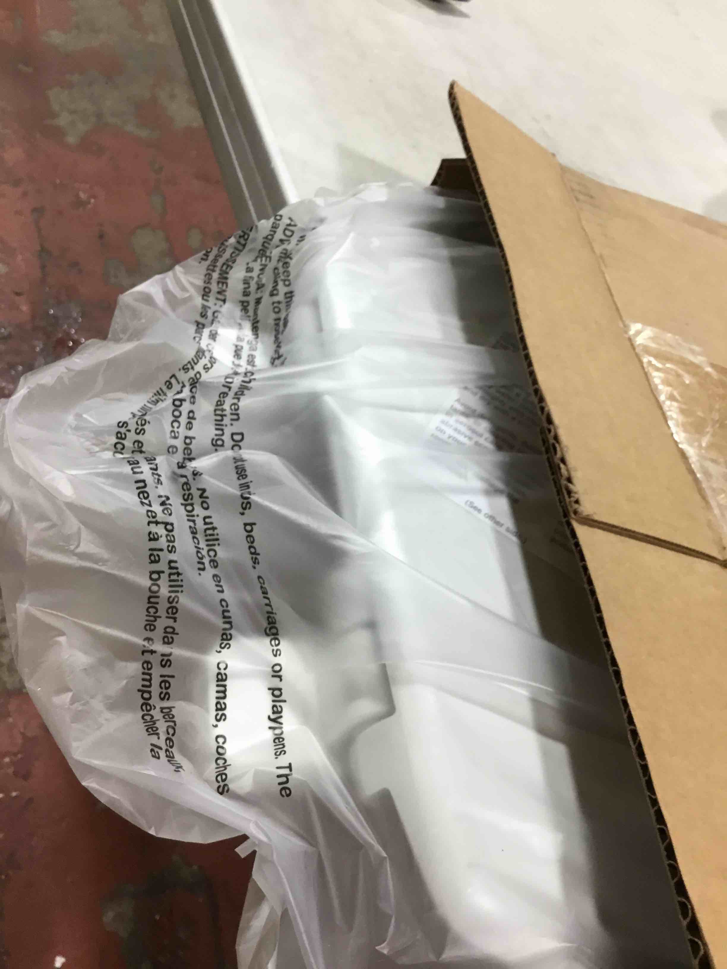 https://s3.amazonaws.com/lotting-images-prod/bidfta/YEL6337011_1713533760176.jpeg