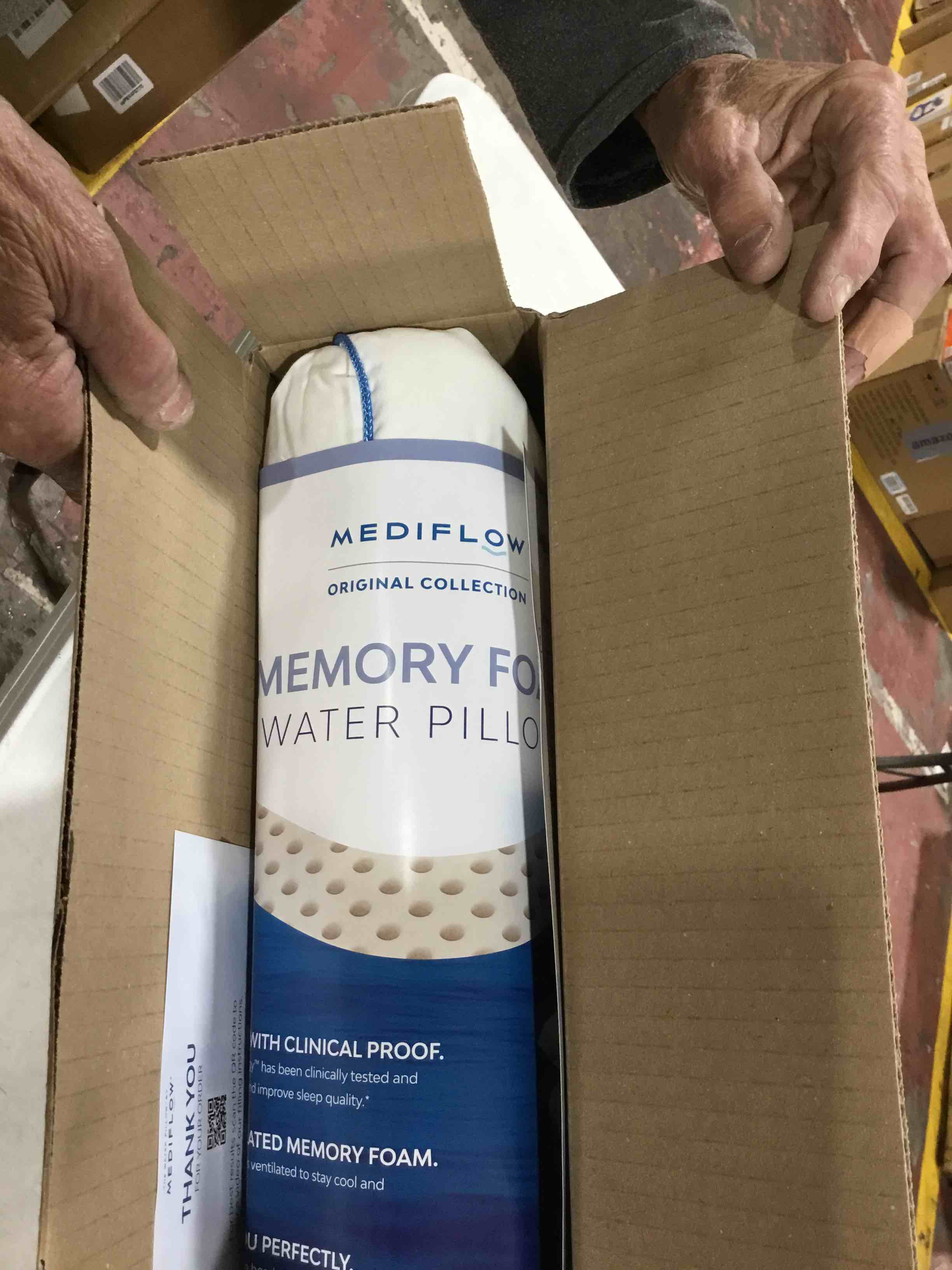 https://s3.amazonaws.com/lotting-images-prod/bidfta/YEL6337014_1713534026590.jpeg