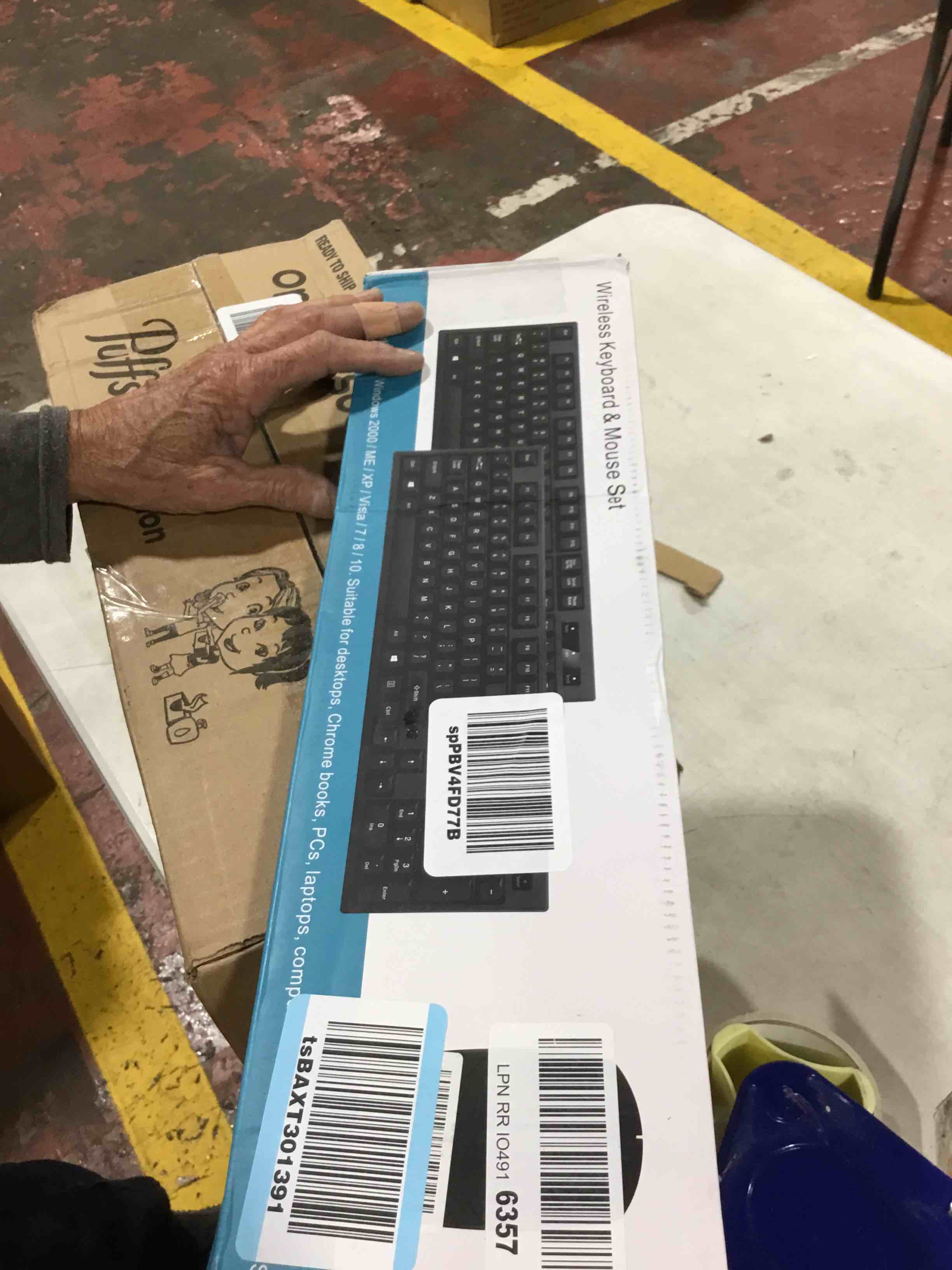 https://s3.amazonaws.com/lotting-images-prod/bidfta/YEL6337025_1713533268982.jpeg