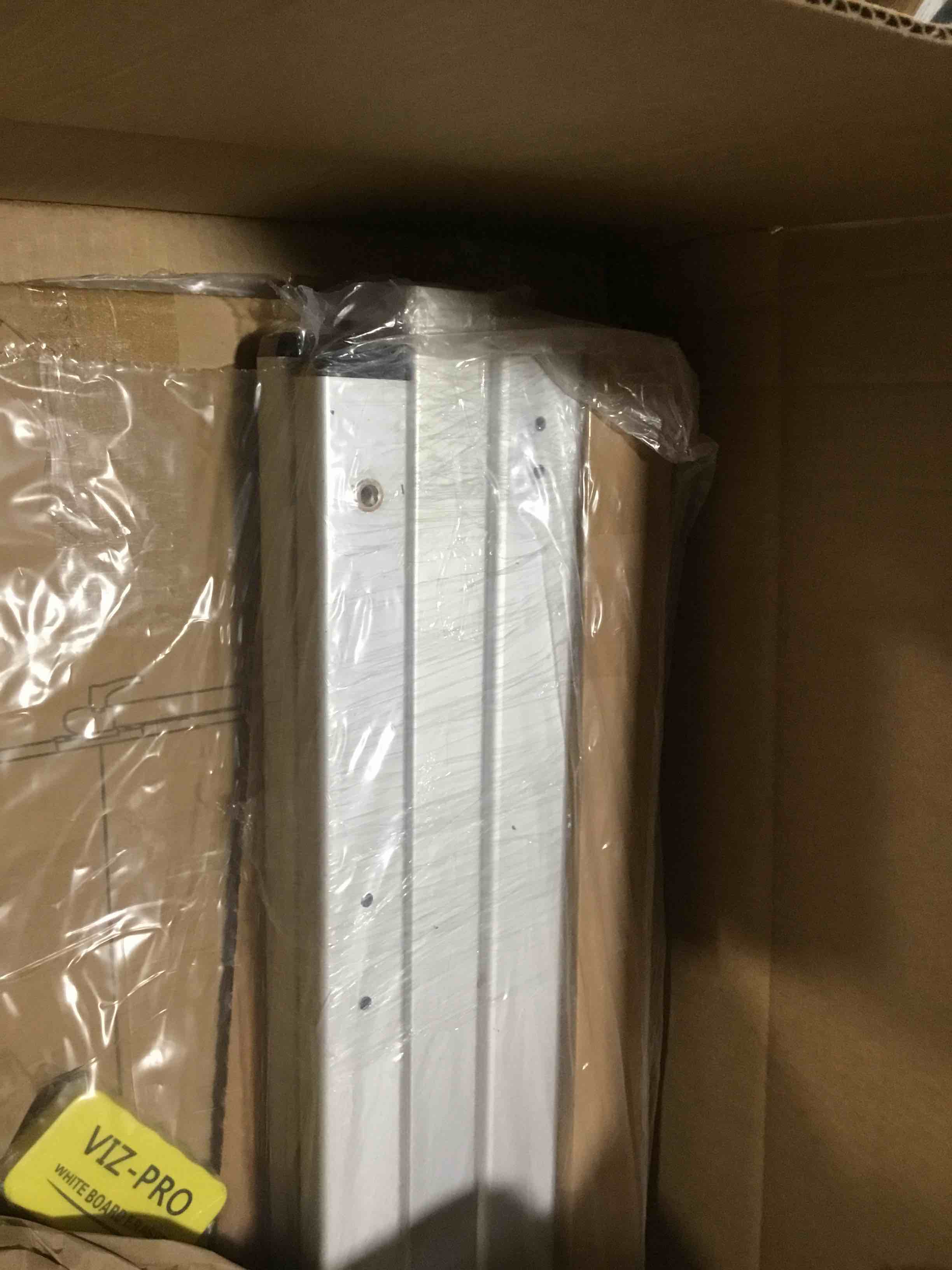 https://s3.amazonaws.com/lotting-images-prod/bidfta/YEL6342010_1716983615658.jpeg