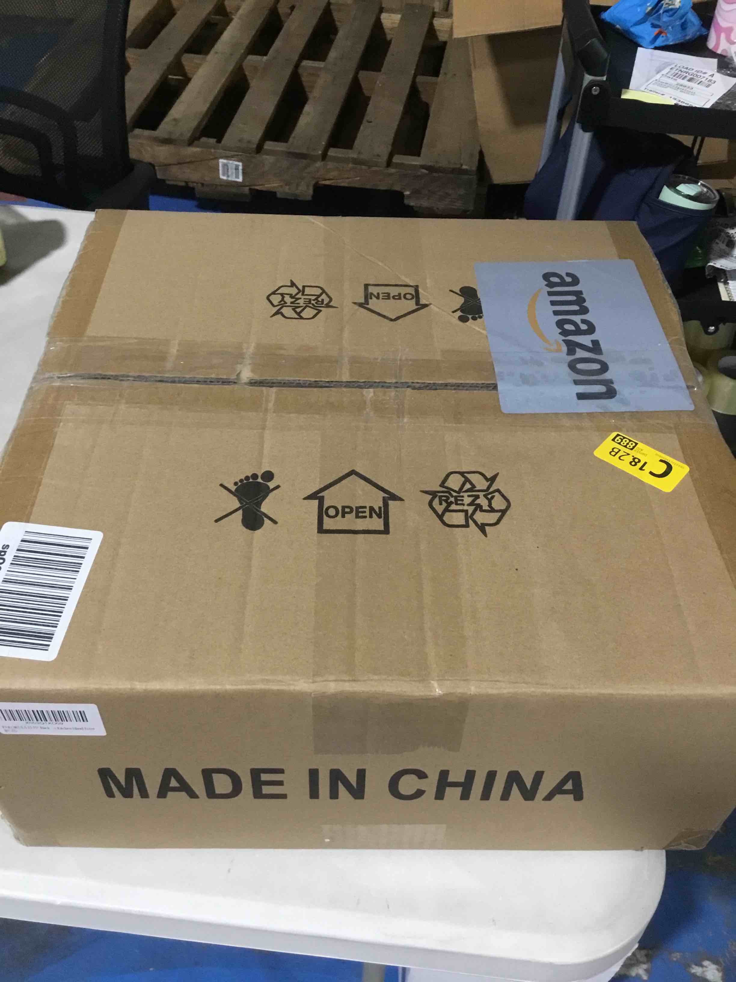 https://s3.amazonaws.com/lotting-images-prod/bidfta/YEL6342203_1717242995580.jpeg