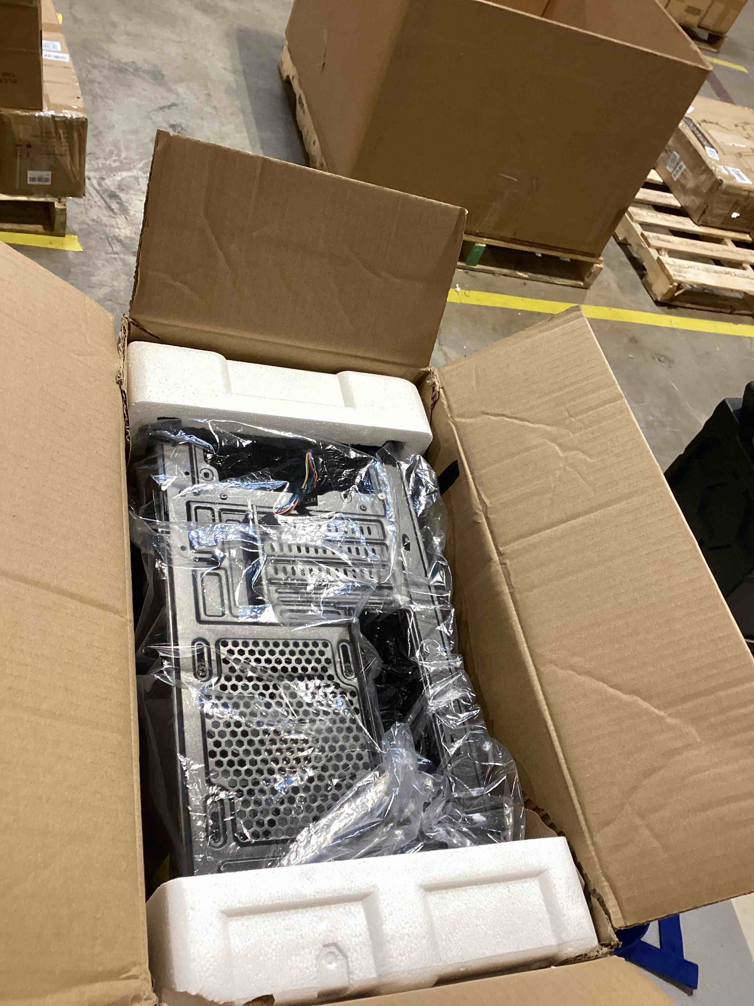 https://s3.amazonaws.com/lotting-images-prod/bidfta/YEL6344463_1723218050368.jpeg