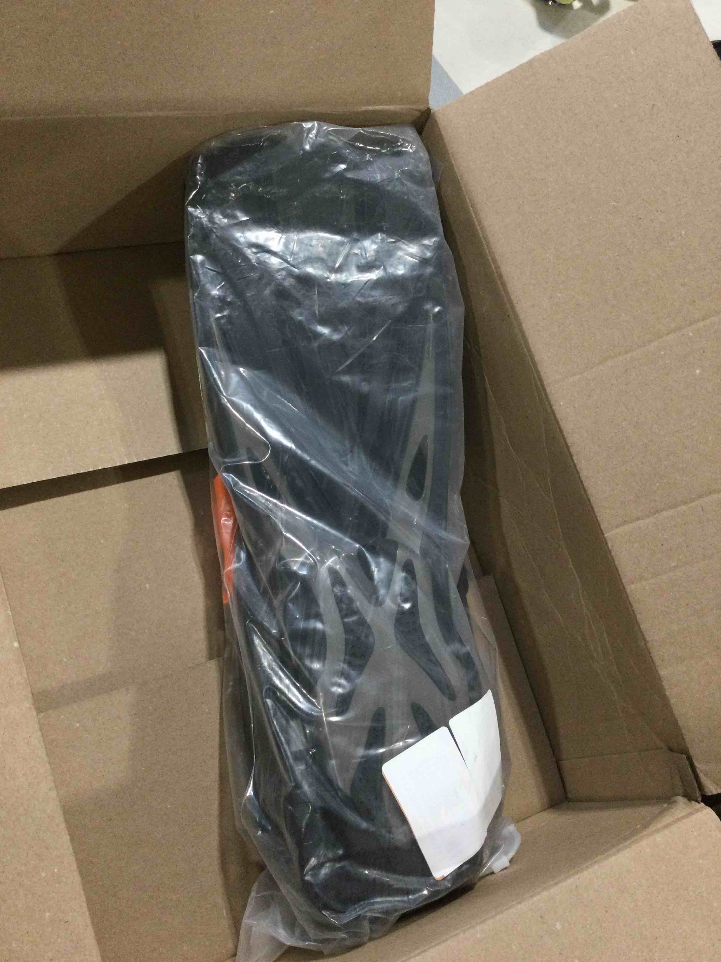 https://s3.amazonaws.com/lotting-images-prod/bidfta/YEL6344869_1723638763460.jpeg
