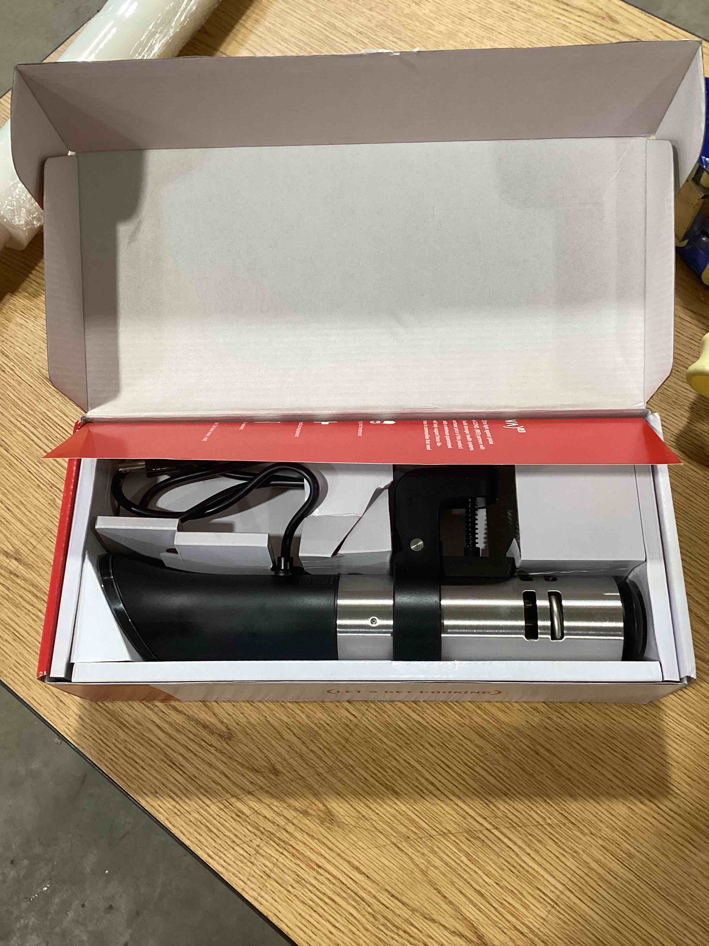 https://s3.amazonaws.com/lotting-images-prod/bidfta/YEL6345457_1714397999664.jpeg