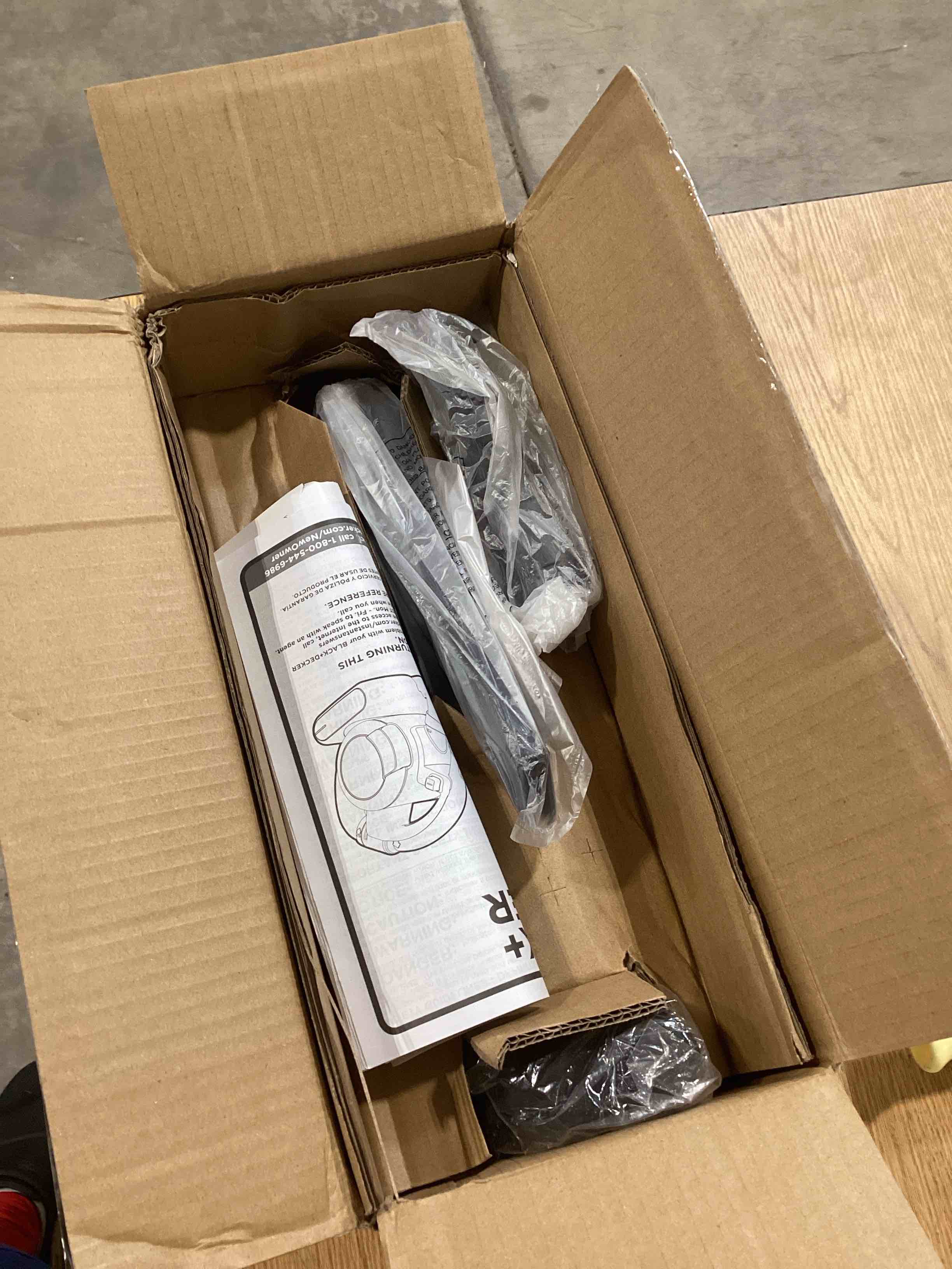 https://s3.amazonaws.com/lotting-images-prod/bidfta/YEL6345461_1714398862826.jpeg
