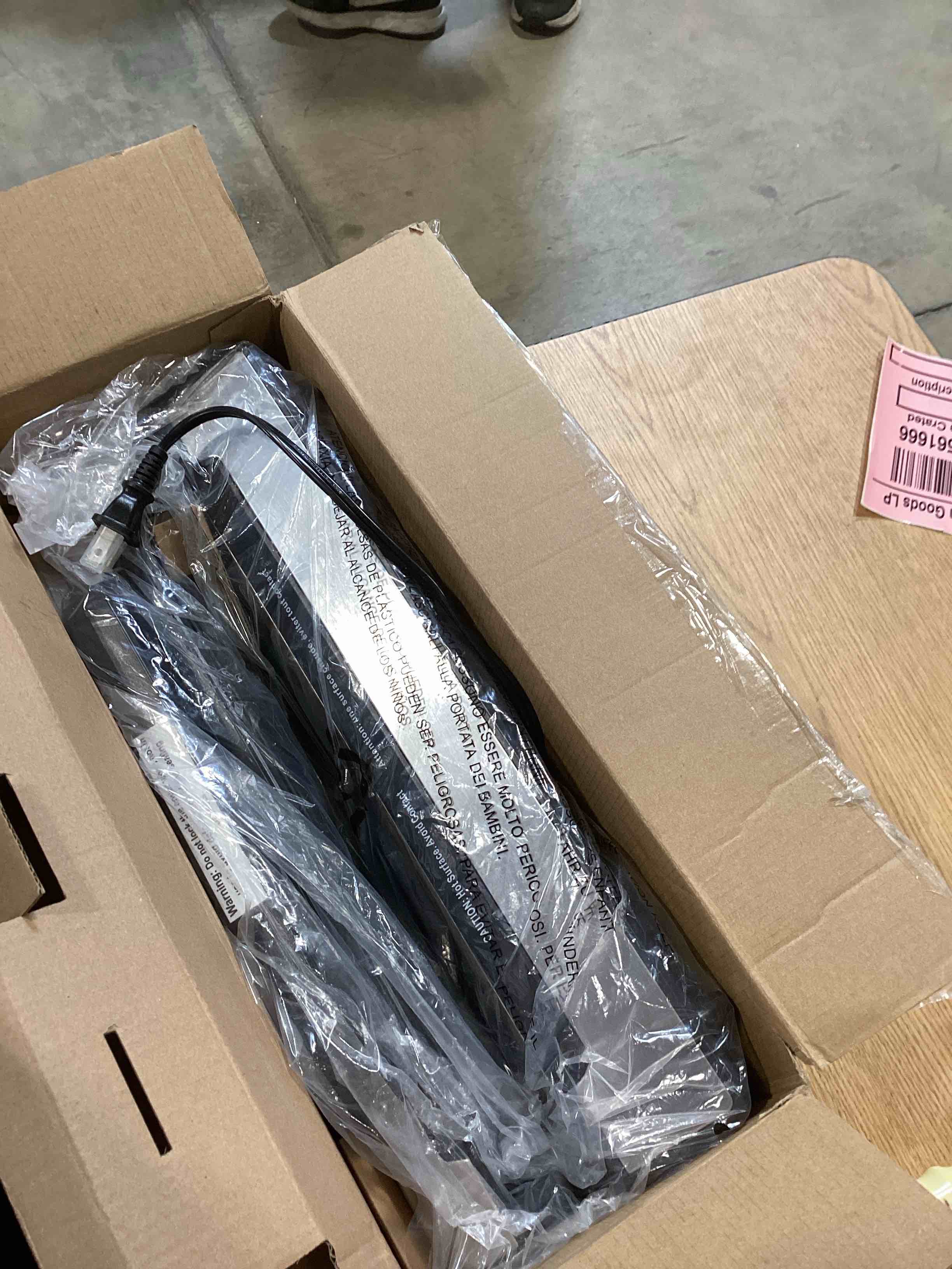 https://s3.amazonaws.com/lotting-images-prod/bidfta/YEL6345500_1714409127665.jpeg