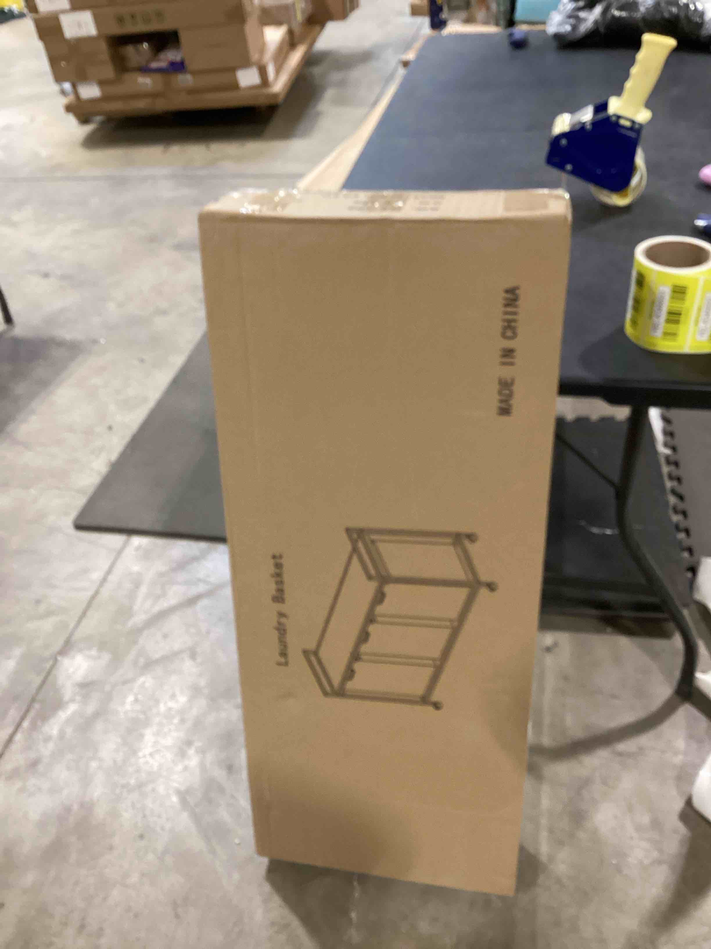 https://s3.amazonaws.com/lotting-images-prod/bidfta/YEL6346690_1716402605977.jpeg