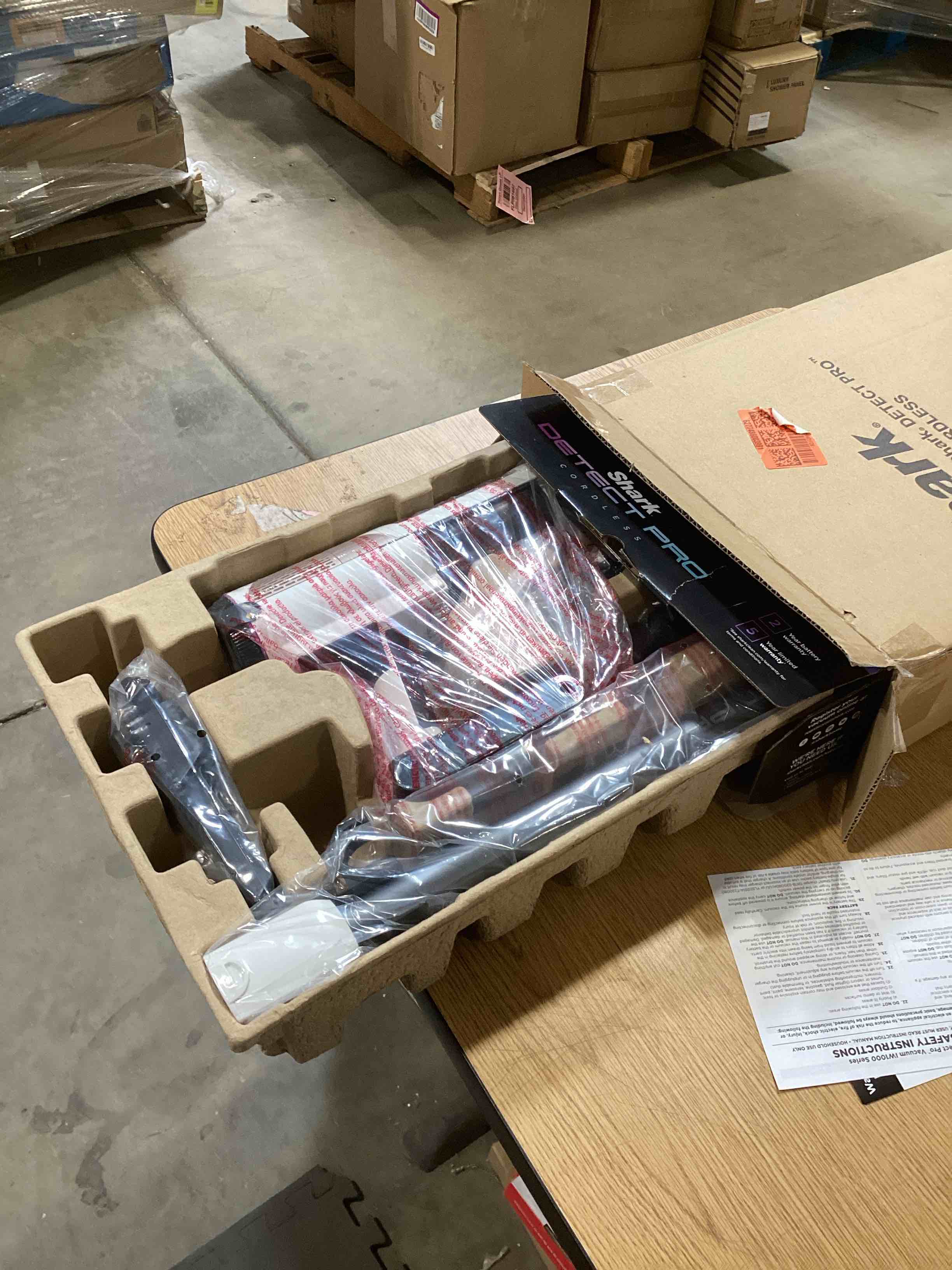 https://s3.amazonaws.com/lotting-images-prod/bidfta/YEL6349078_1717186251752.jpeg