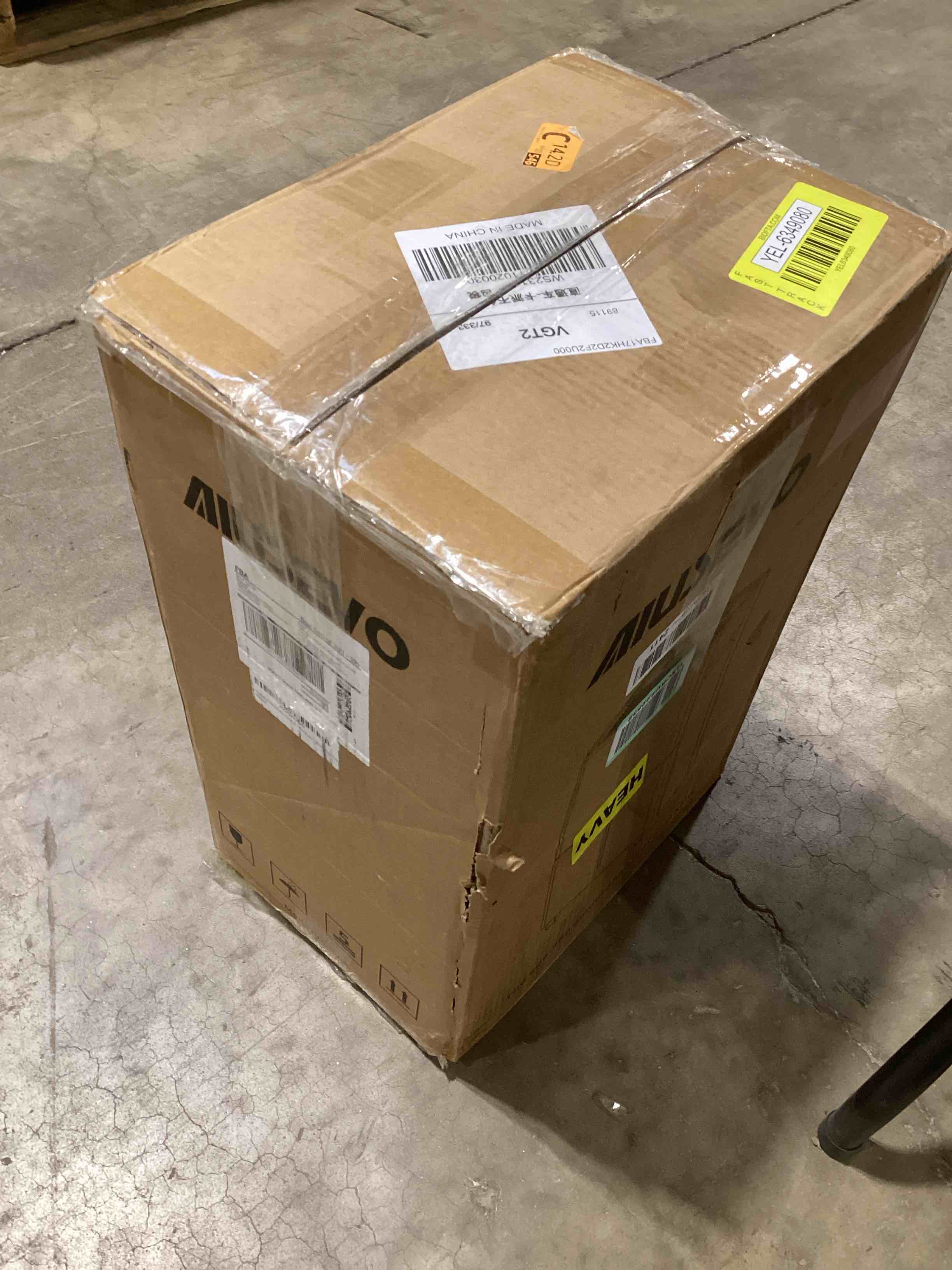 https://s3.amazonaws.com/lotting-images-prod/bidfta/YEL6349080_1717413152526.jpeg