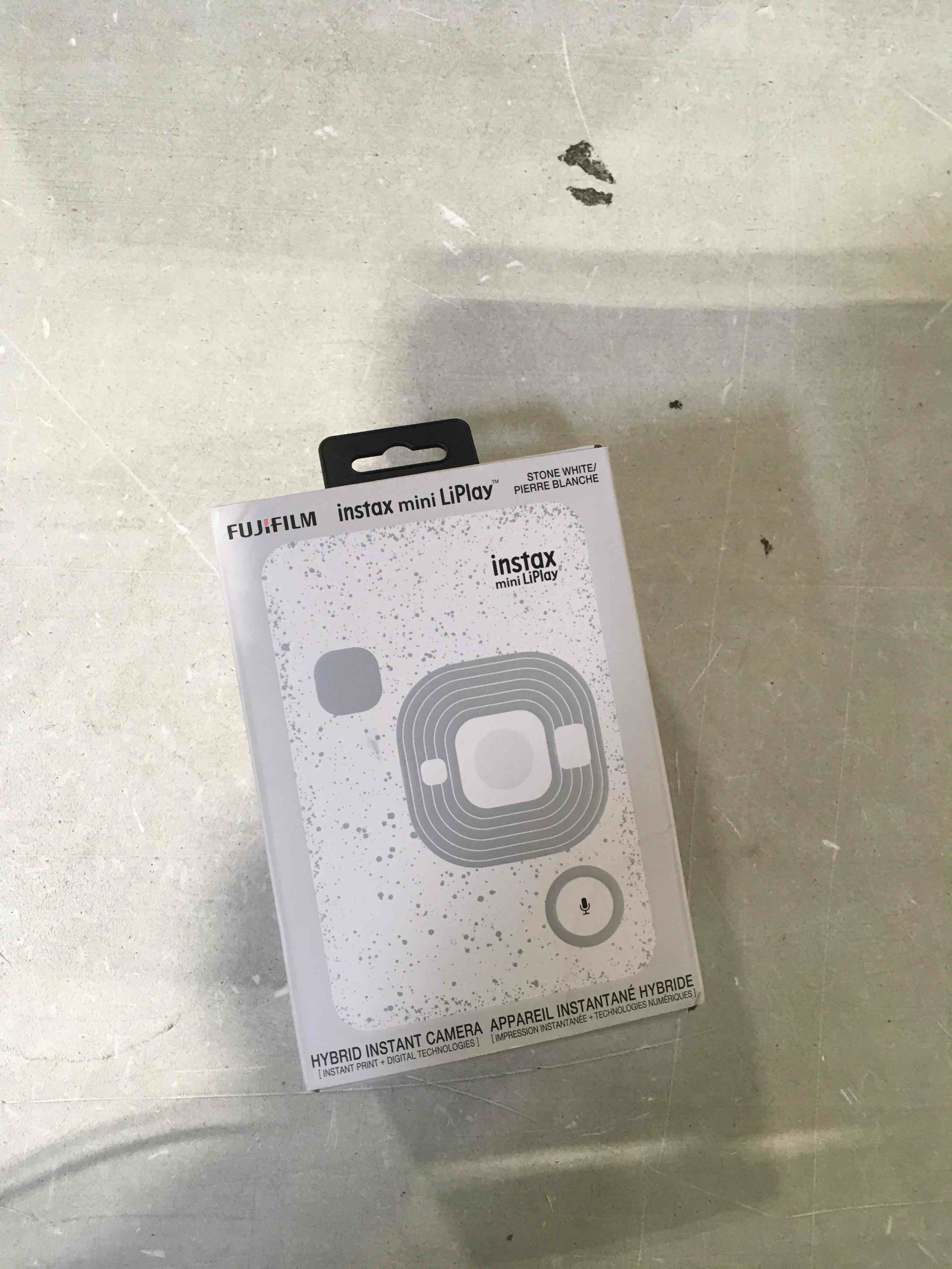 https://s3.amazonaws.com/lotting-images-prod/bidfta/YEL6349622_1717783384380.jpeg