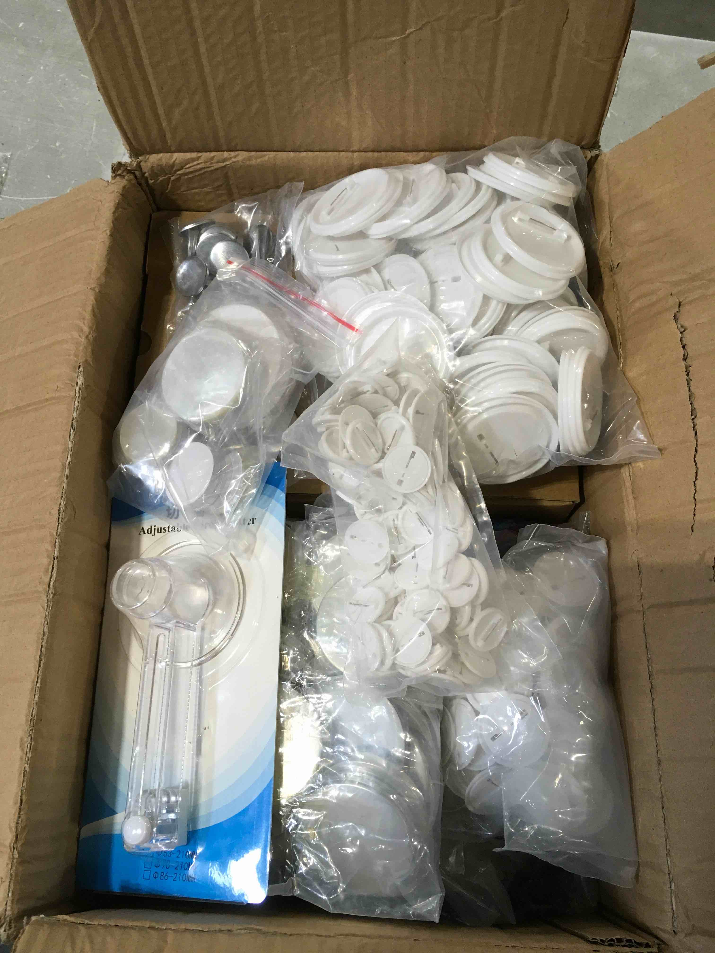 https://s3.amazonaws.com/lotting-images-prod/bidfta/YEL6349627_1717784366577.jpeg
