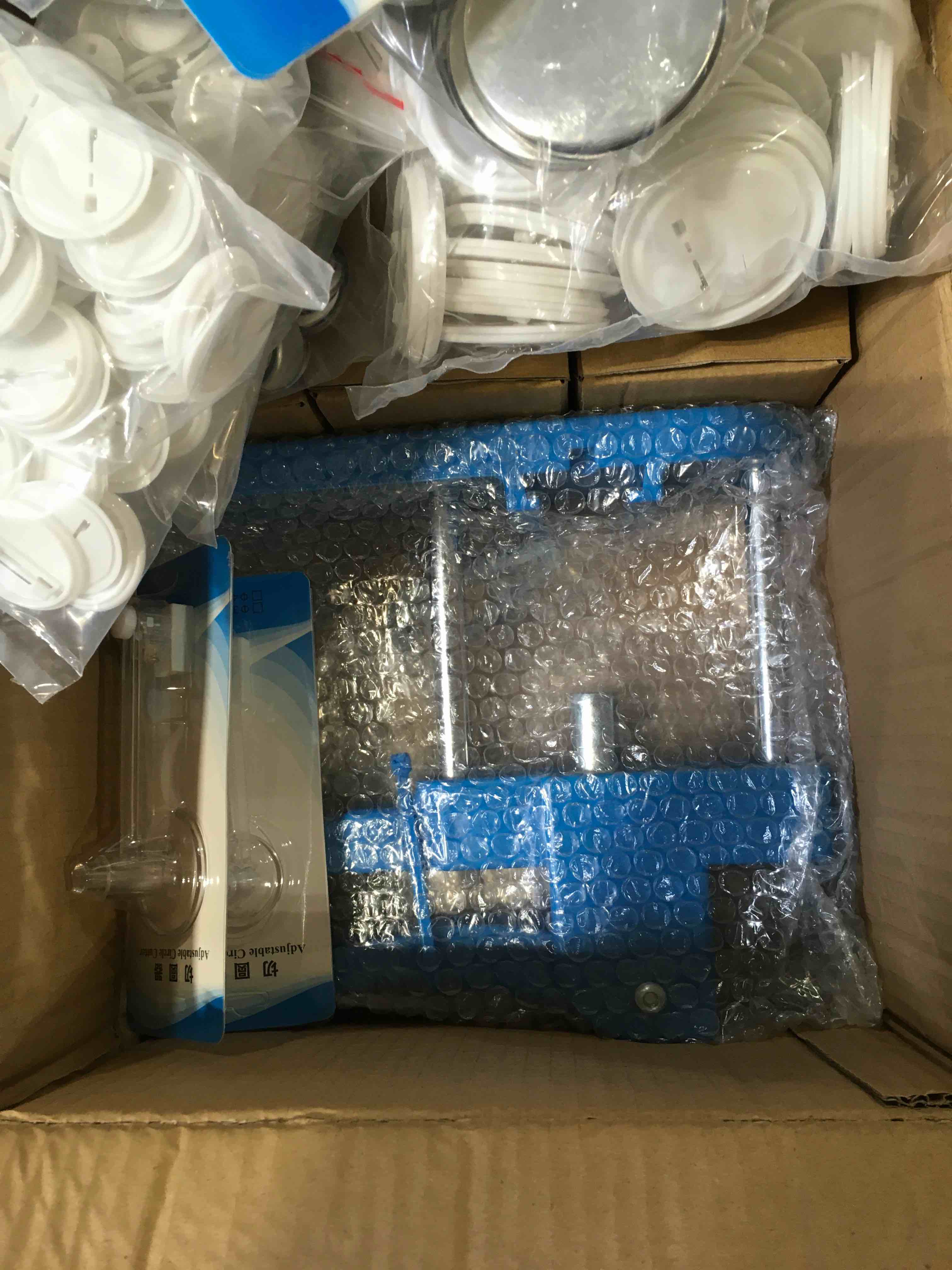 https://s3.amazonaws.com/lotting-images-prod/bidfta/YEL6349627_1717784377505.jpeg