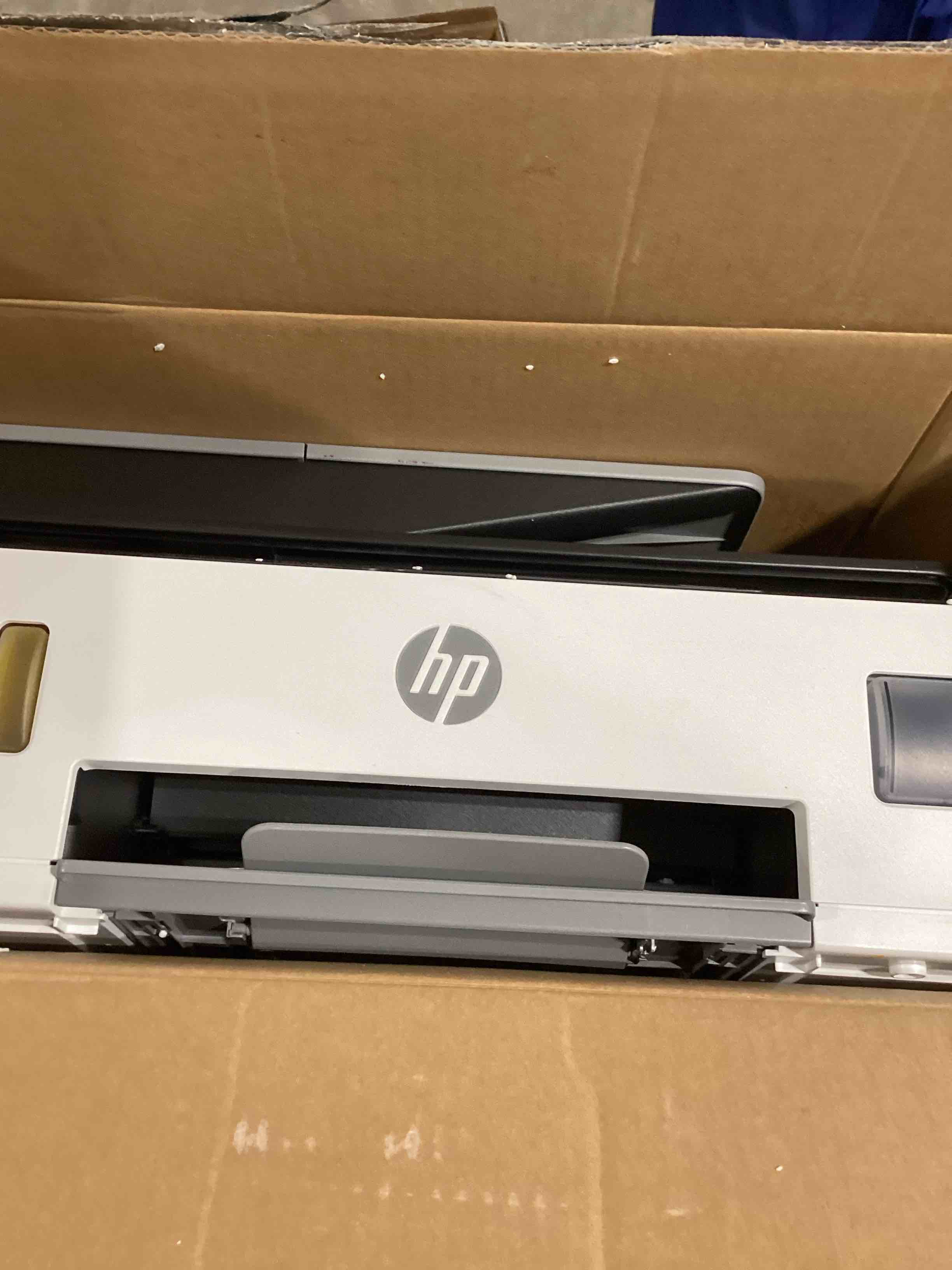 https://s3.amazonaws.com/lotting-images-prod/bidfta/YEL6349674_1718023221264.jpeg