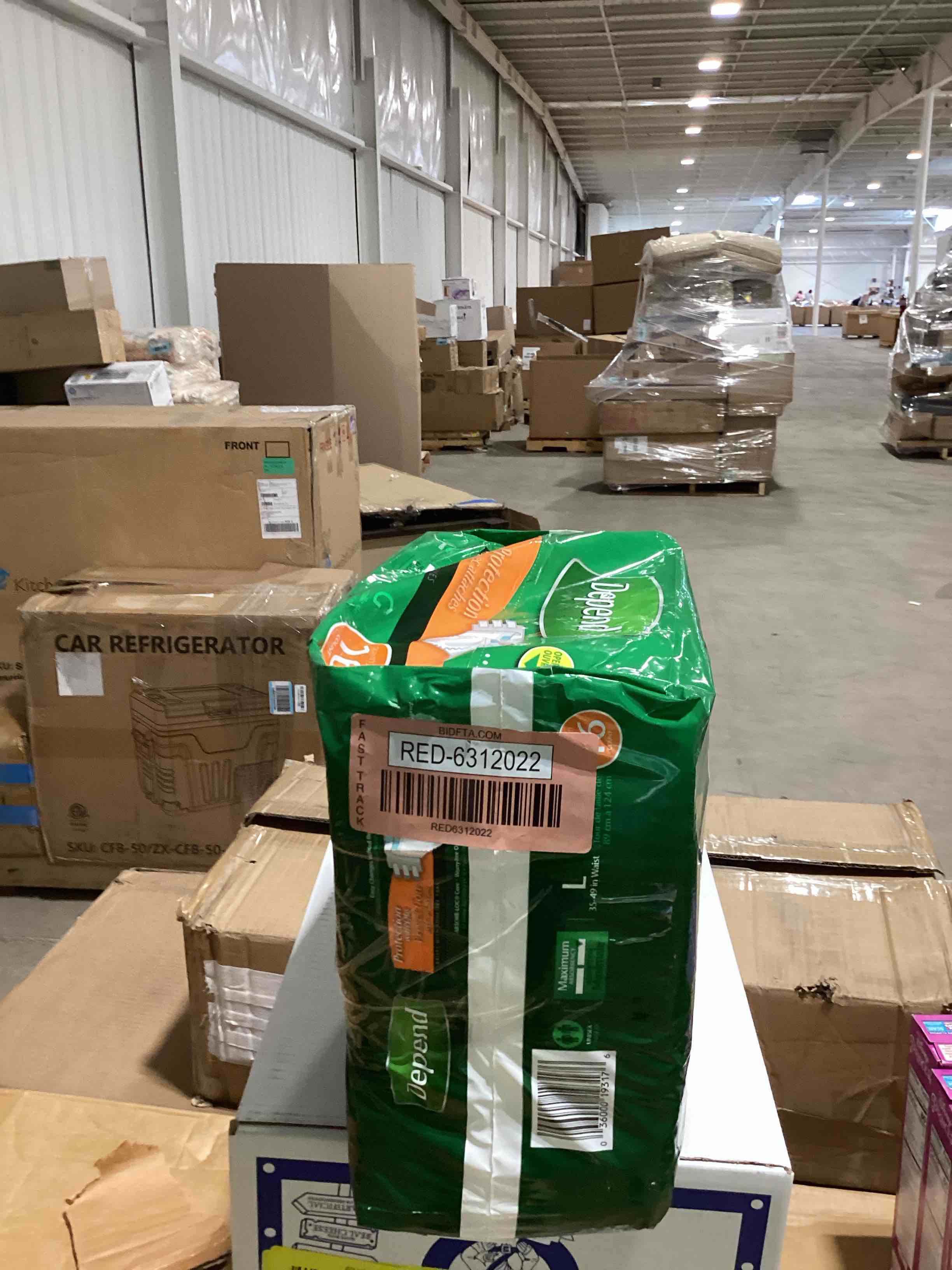 https://s3.amazonaws.com/lotting-images-prod/bidfta/YEL6350702_1720029360578.jpeg