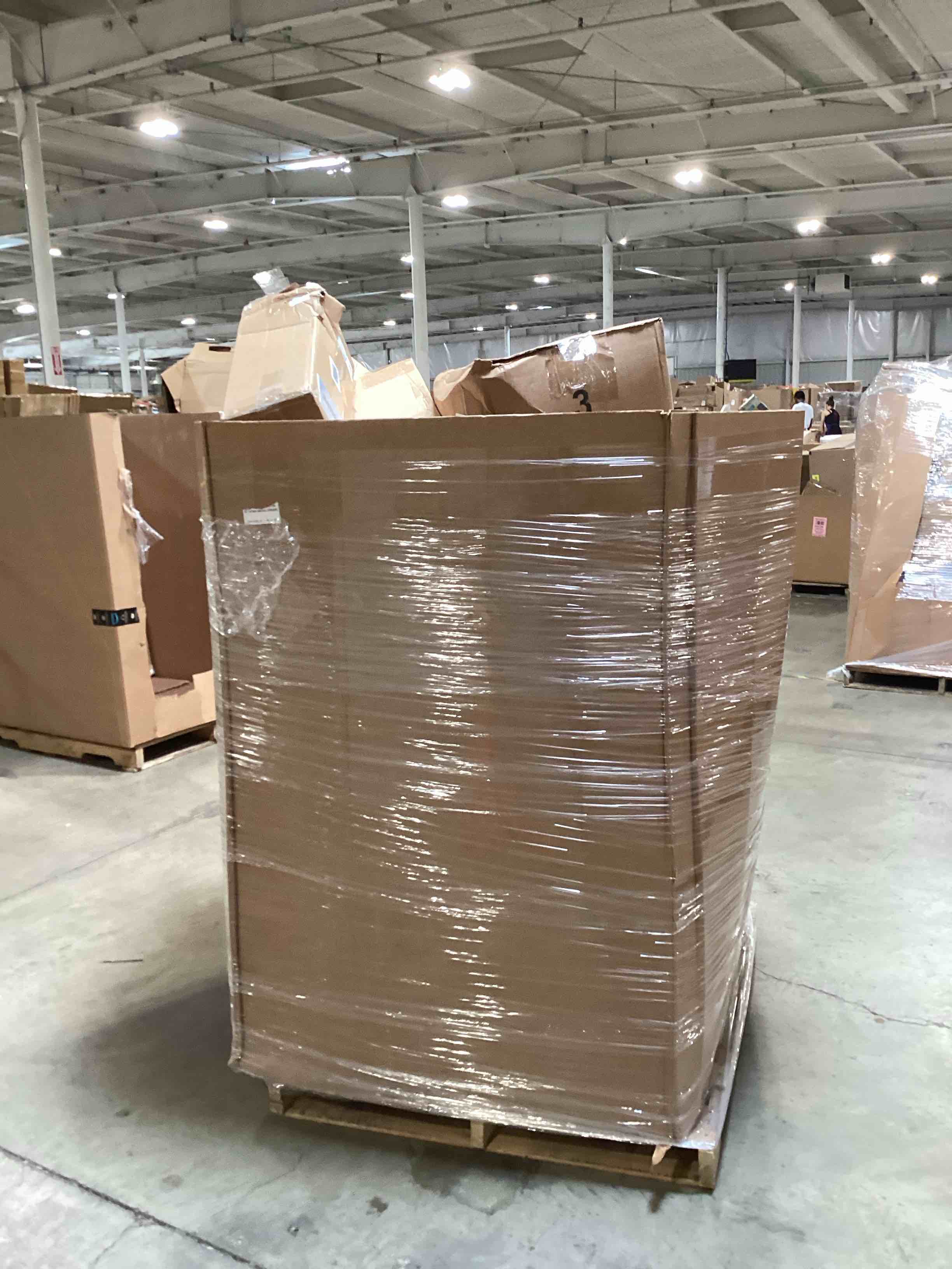 https://s3.amazonaws.com/lotting-images-prod/bidfta/YEL6351109_1721834598420.jpeg