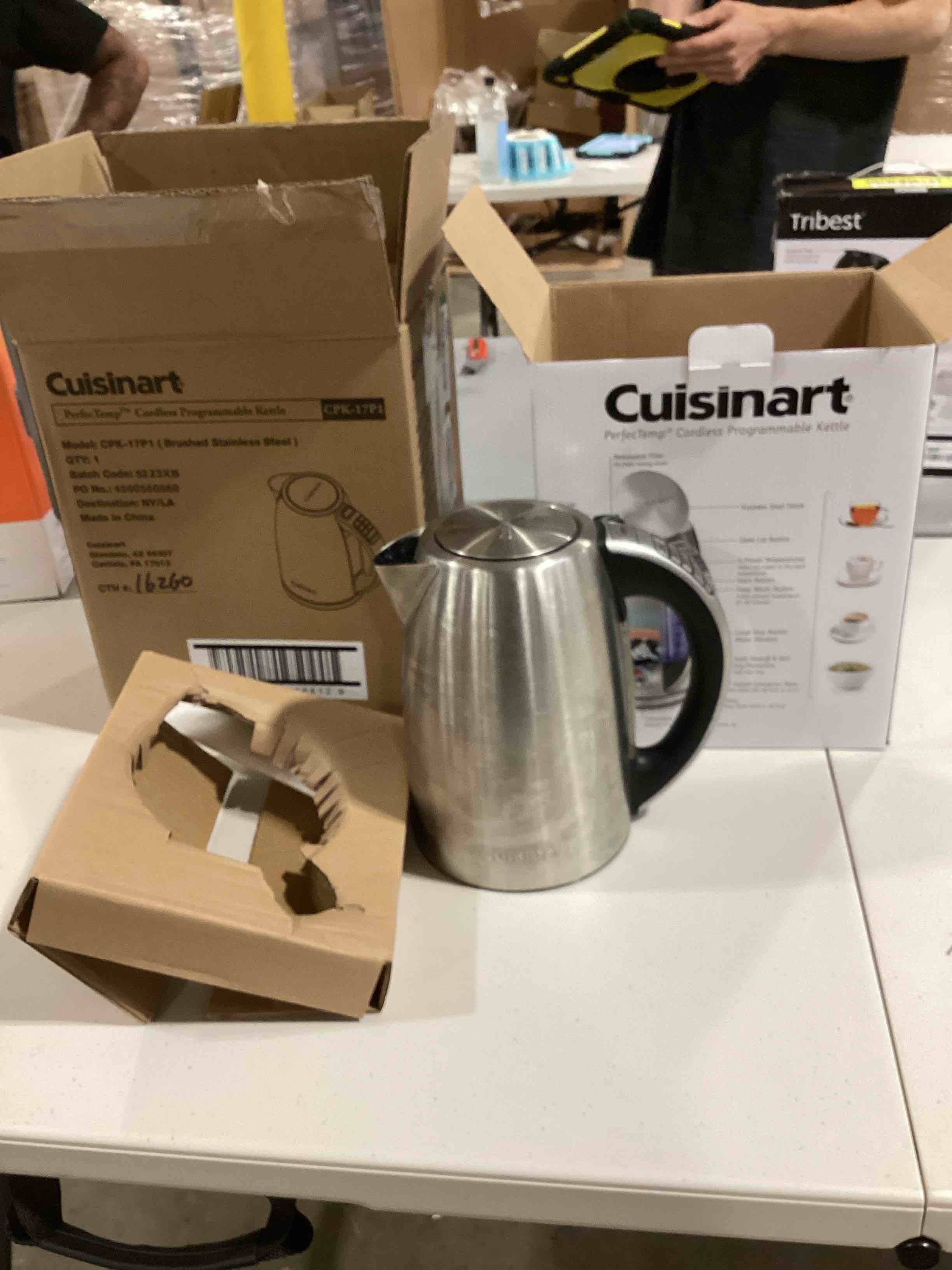 https://s3.amazonaws.com/lotting-images-prod/bidfta/YEL6351775_1718796392937.jpeg