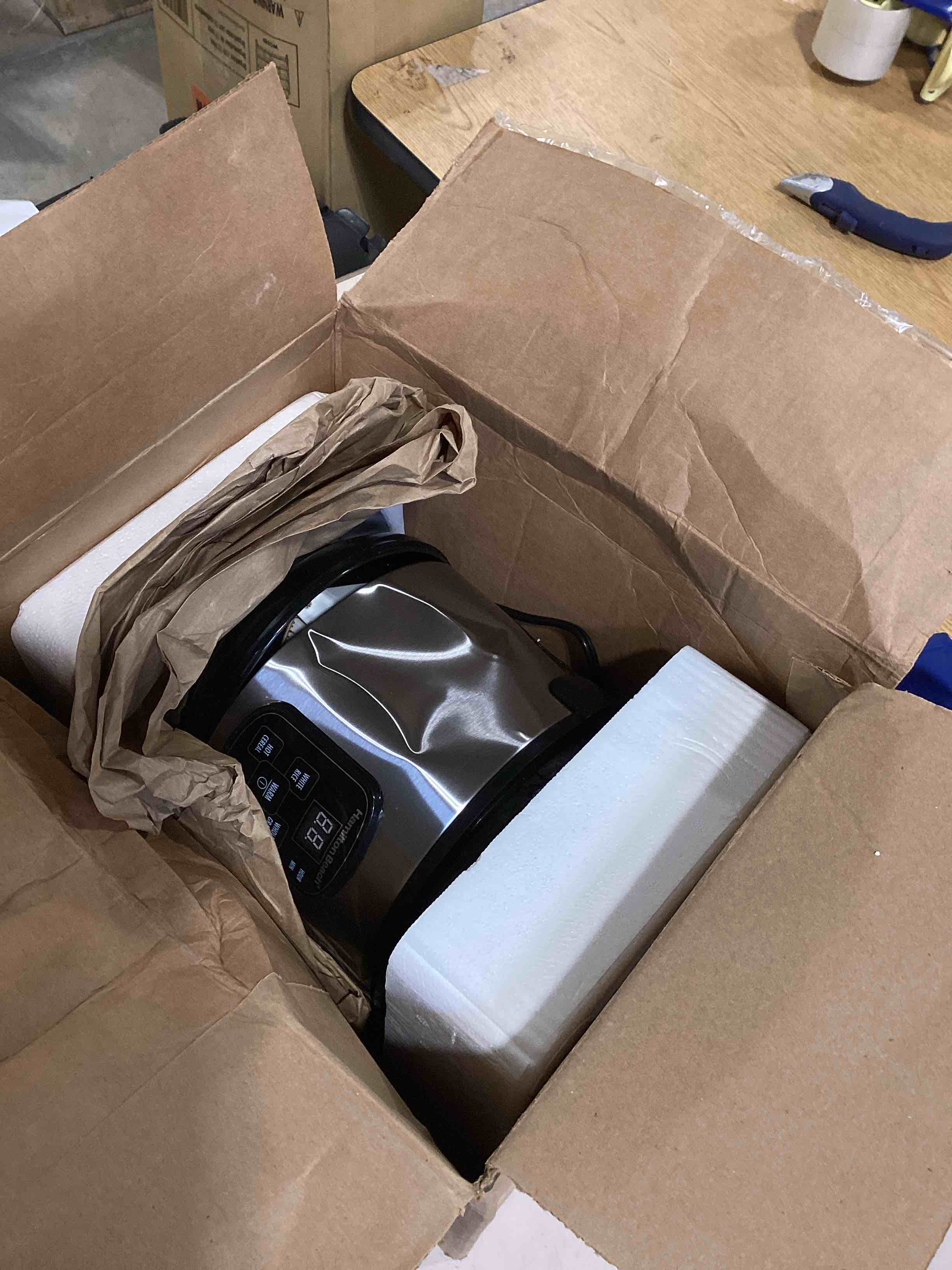https://s3.amazonaws.com/lotting-images-prod/bidfta/YEL6352476_1720199138173.jpeg