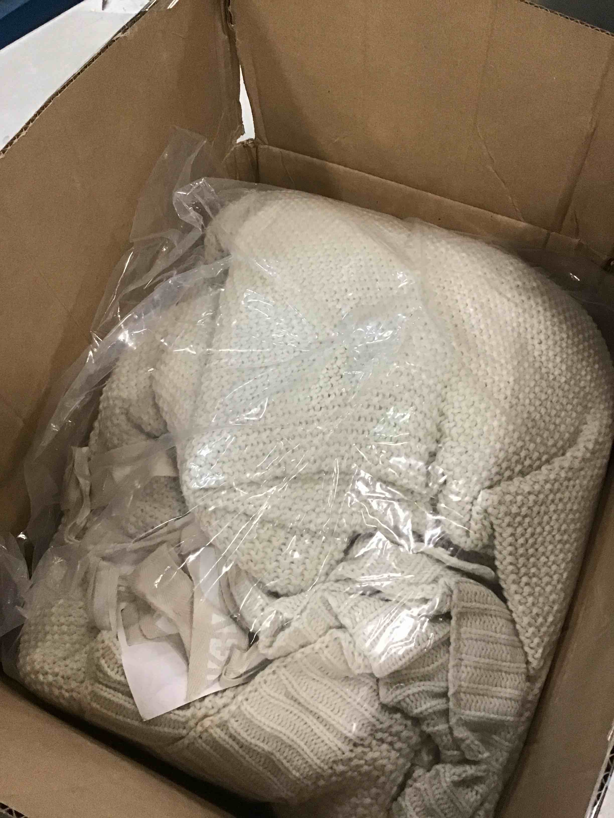 https://s3.amazonaws.com/lotting-images-prod/bidfta/YEL6356269_1711367295455.jpeg