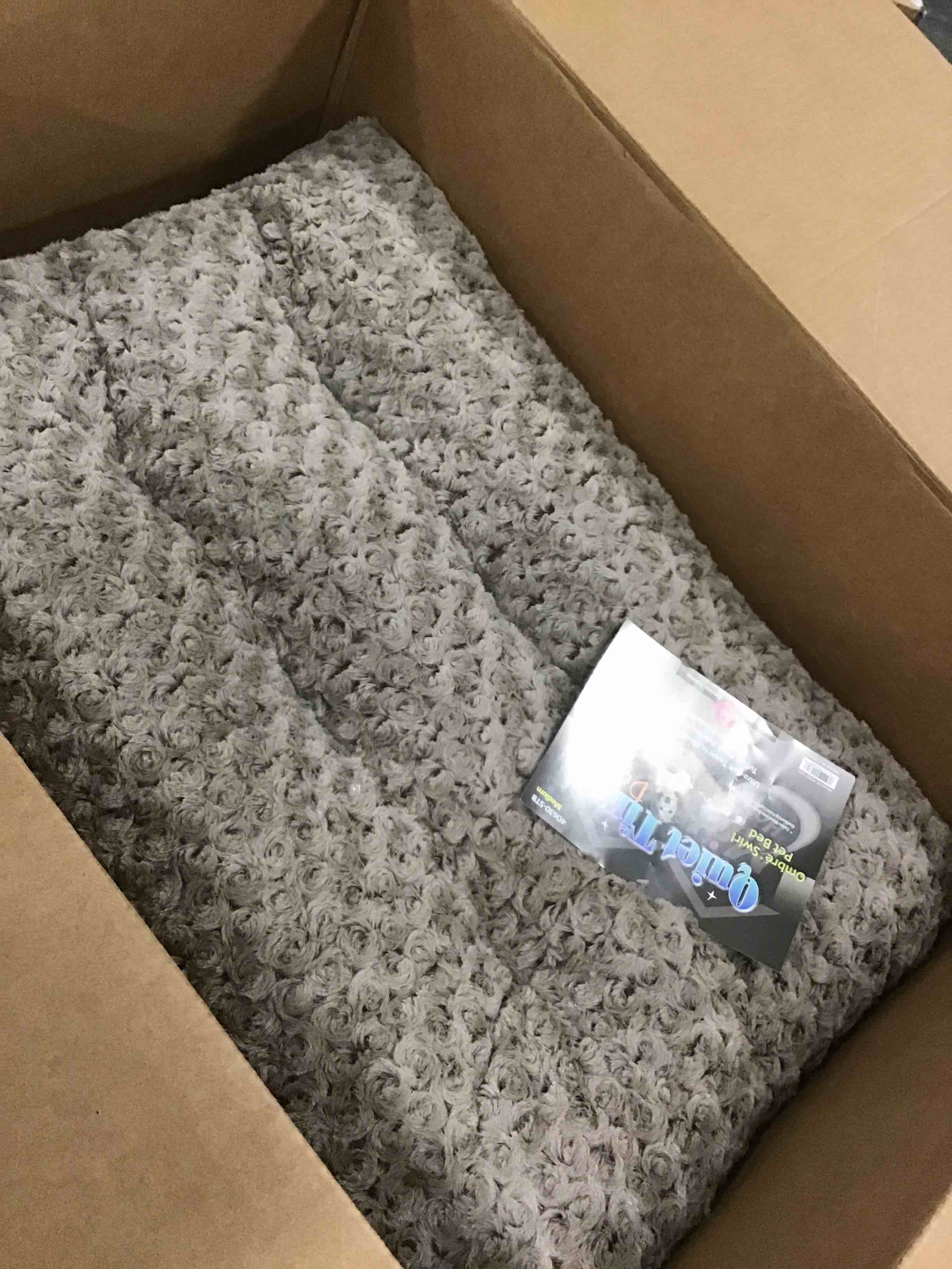 https://s3.amazonaws.com/lotting-images-prod/bidfta/YEL6357039_1711711855695.jpeg