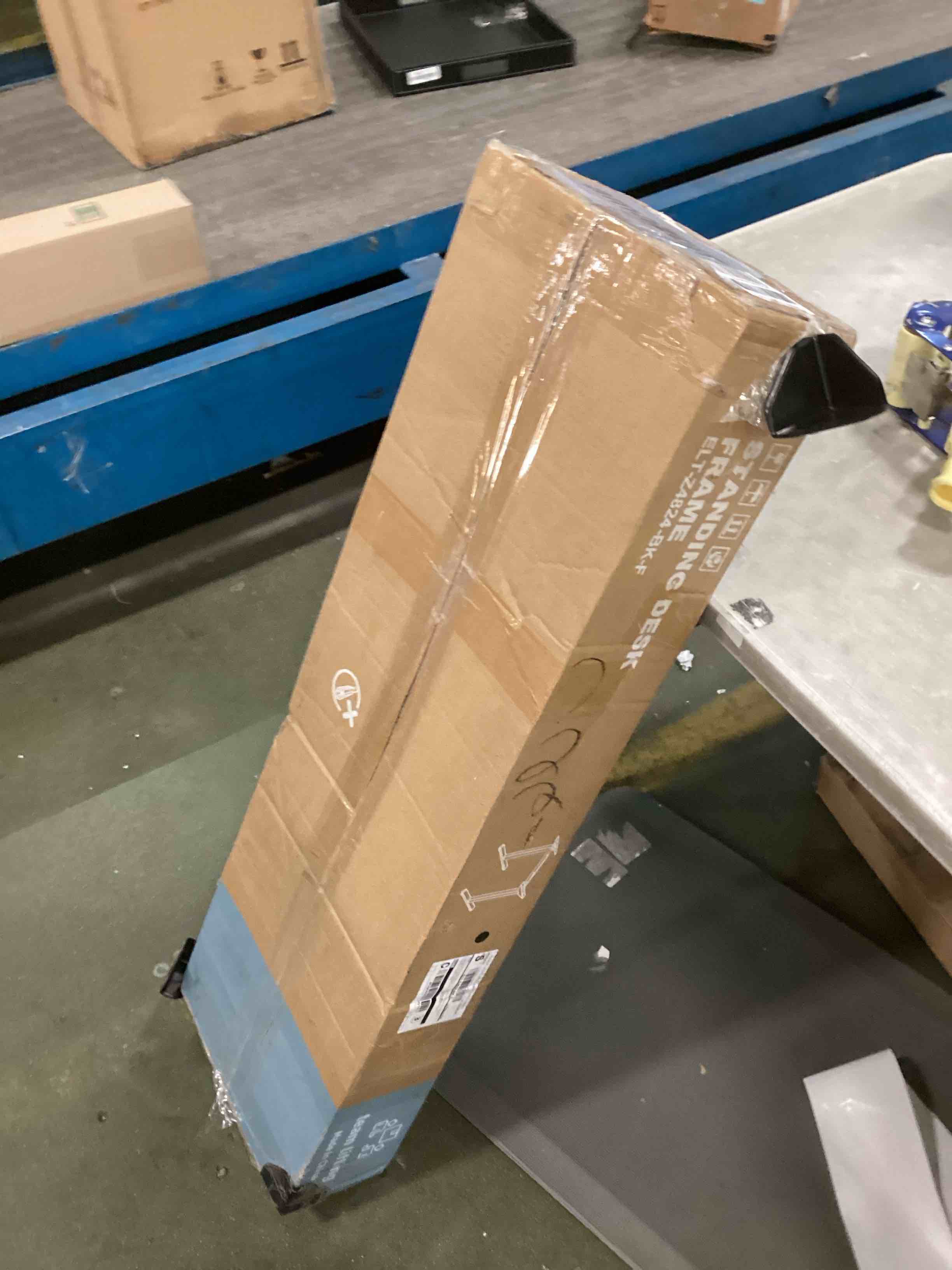 https://s3.amazonaws.com/lotting-images-prod/bidfta/YEL6357837_1711368382531.jpeg