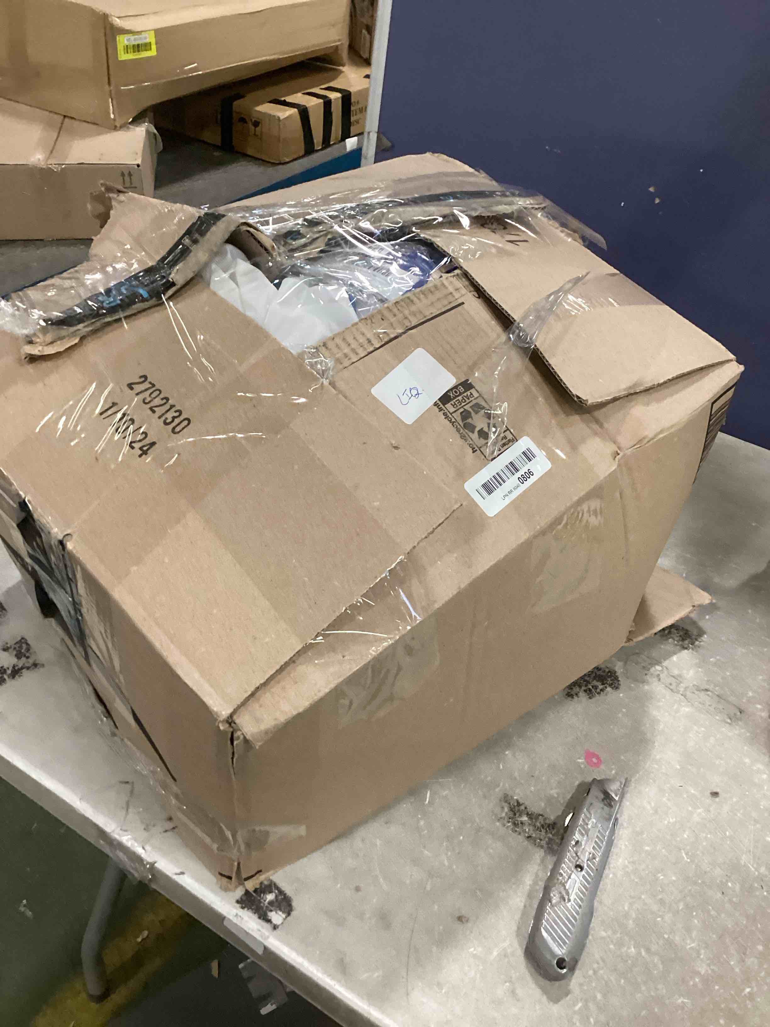 https://s3.amazonaws.com/lotting-images-prod/bidfta/YEL6357853_1711369936750.jpeg