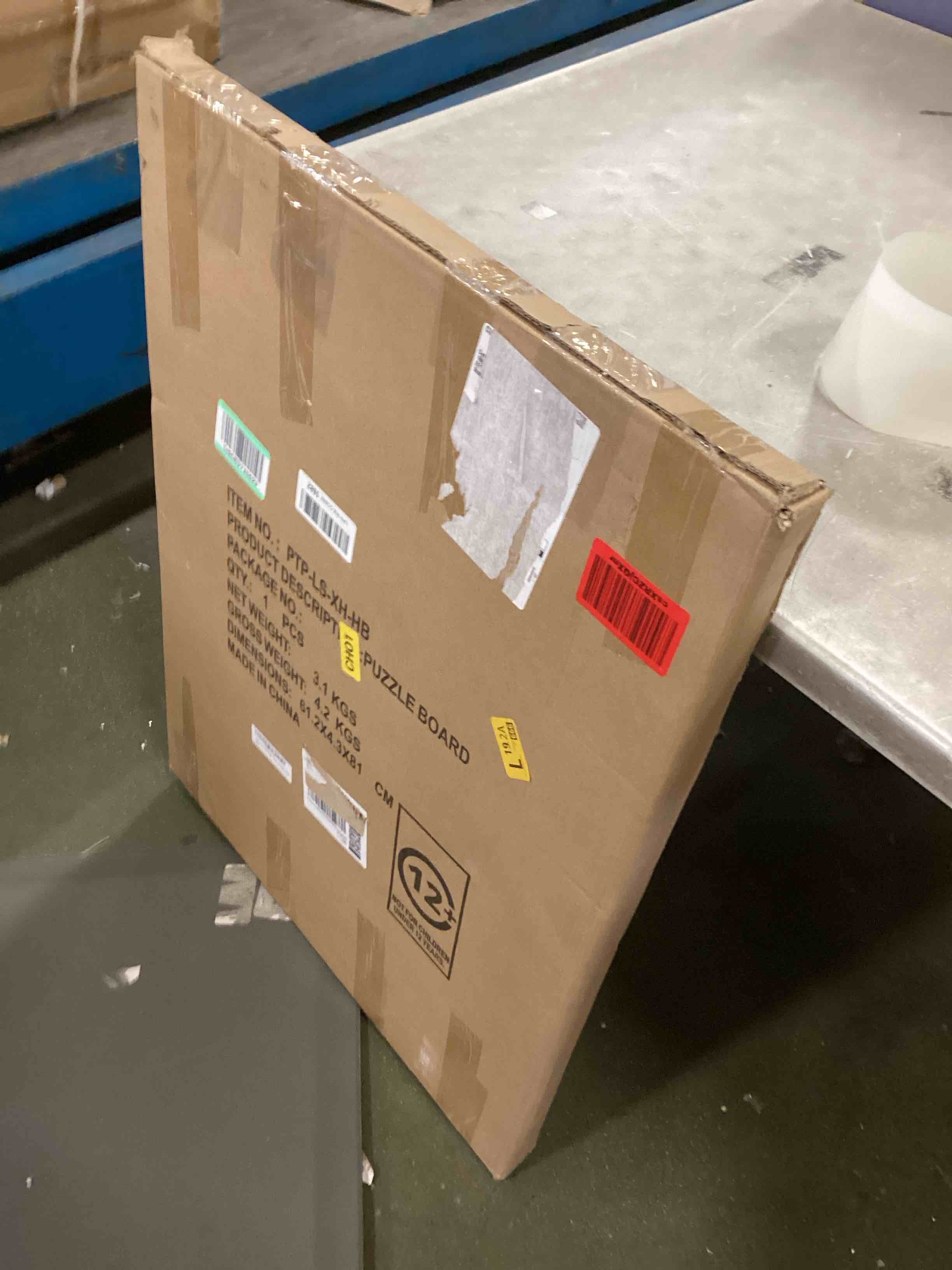 https://s3.amazonaws.com/lotting-images-prod/bidfta/YEL6358052_1711391547590.jpeg