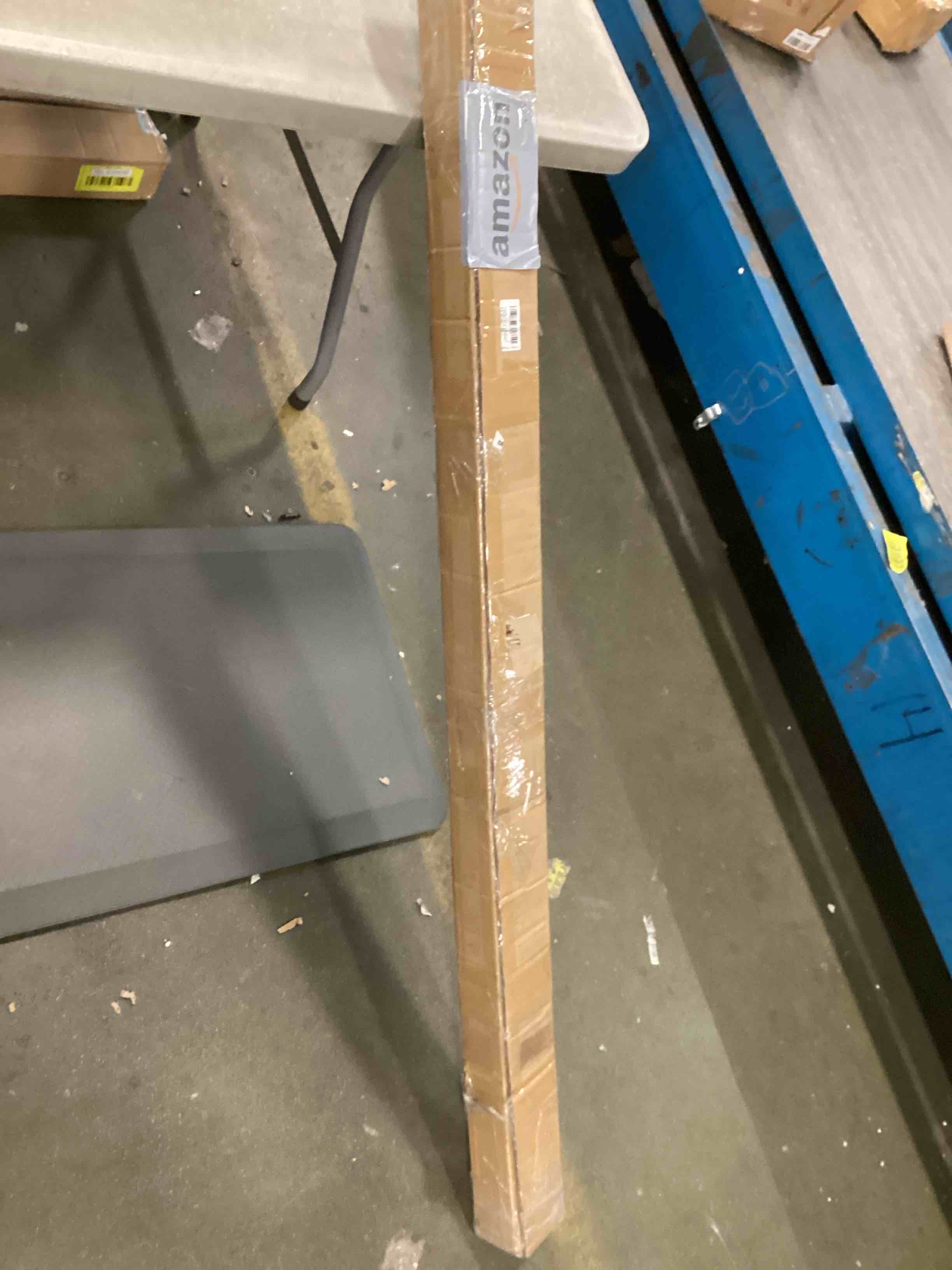 https://s3.amazonaws.com/lotting-images-prod/bidfta/YEL6358440_1711481051595.jpeg