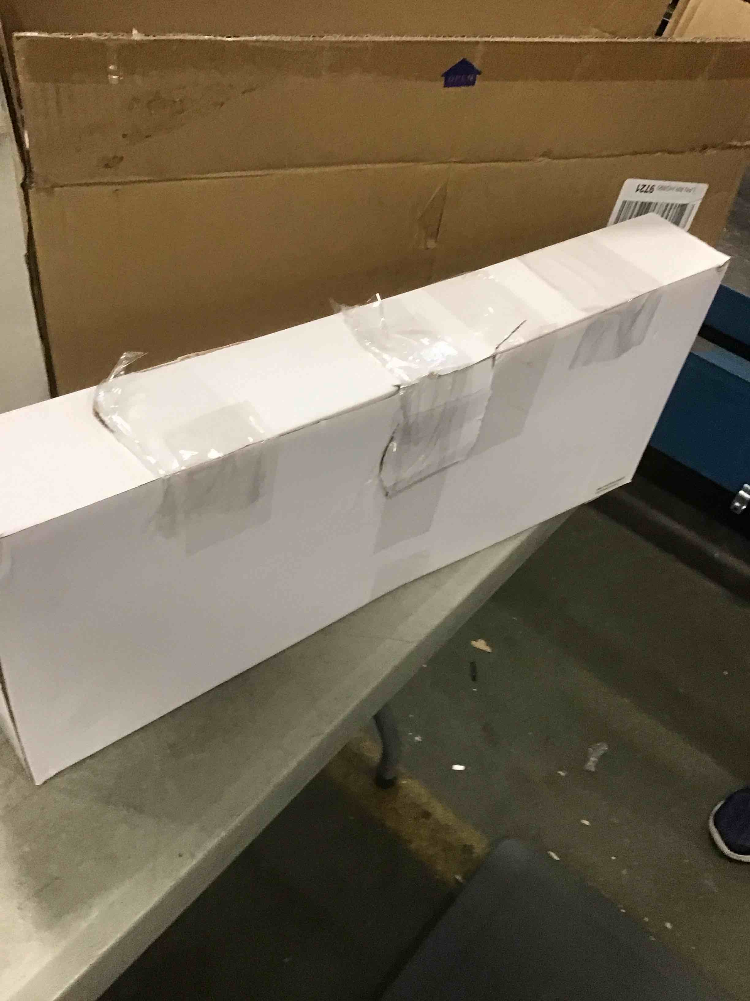 https://s3.amazonaws.com/lotting-images-prod/bidfta/YEL6358460_1711482906841.jpeg