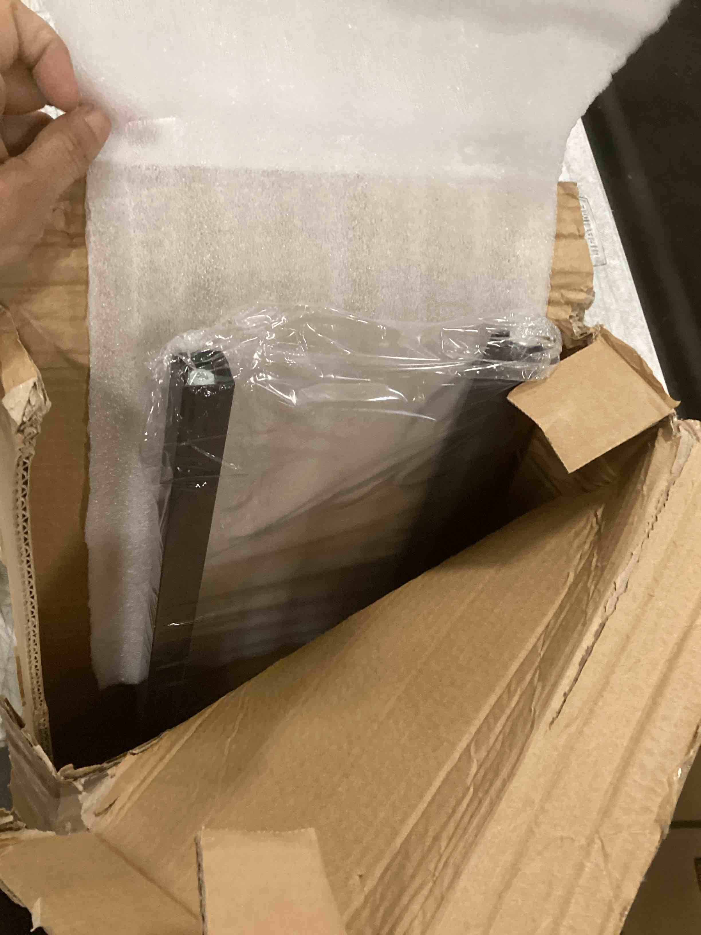 https://s3.amazonaws.com/lotting-images-prod/bidfta/YEL6358862_1711624529107.jpeg