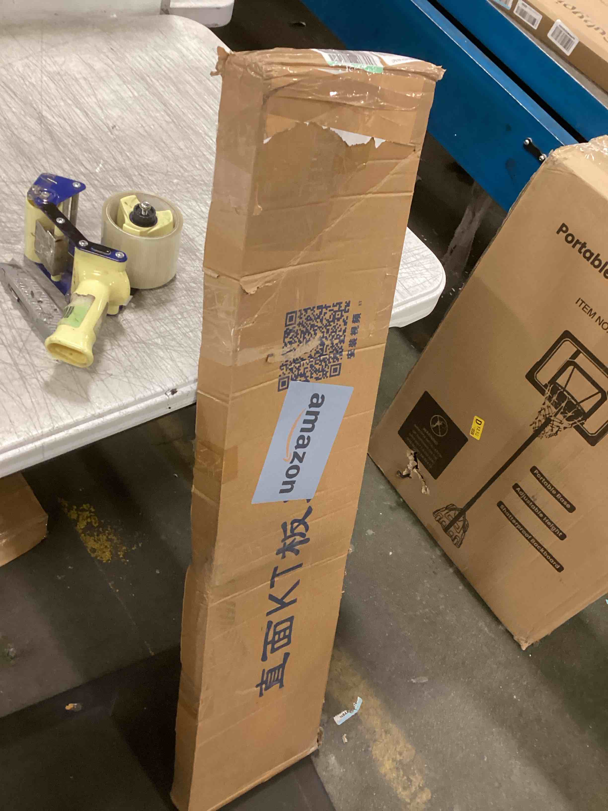 https://s3.amazonaws.com/lotting-images-prod/bidfta/YEL6358862_1711624544855.jpeg