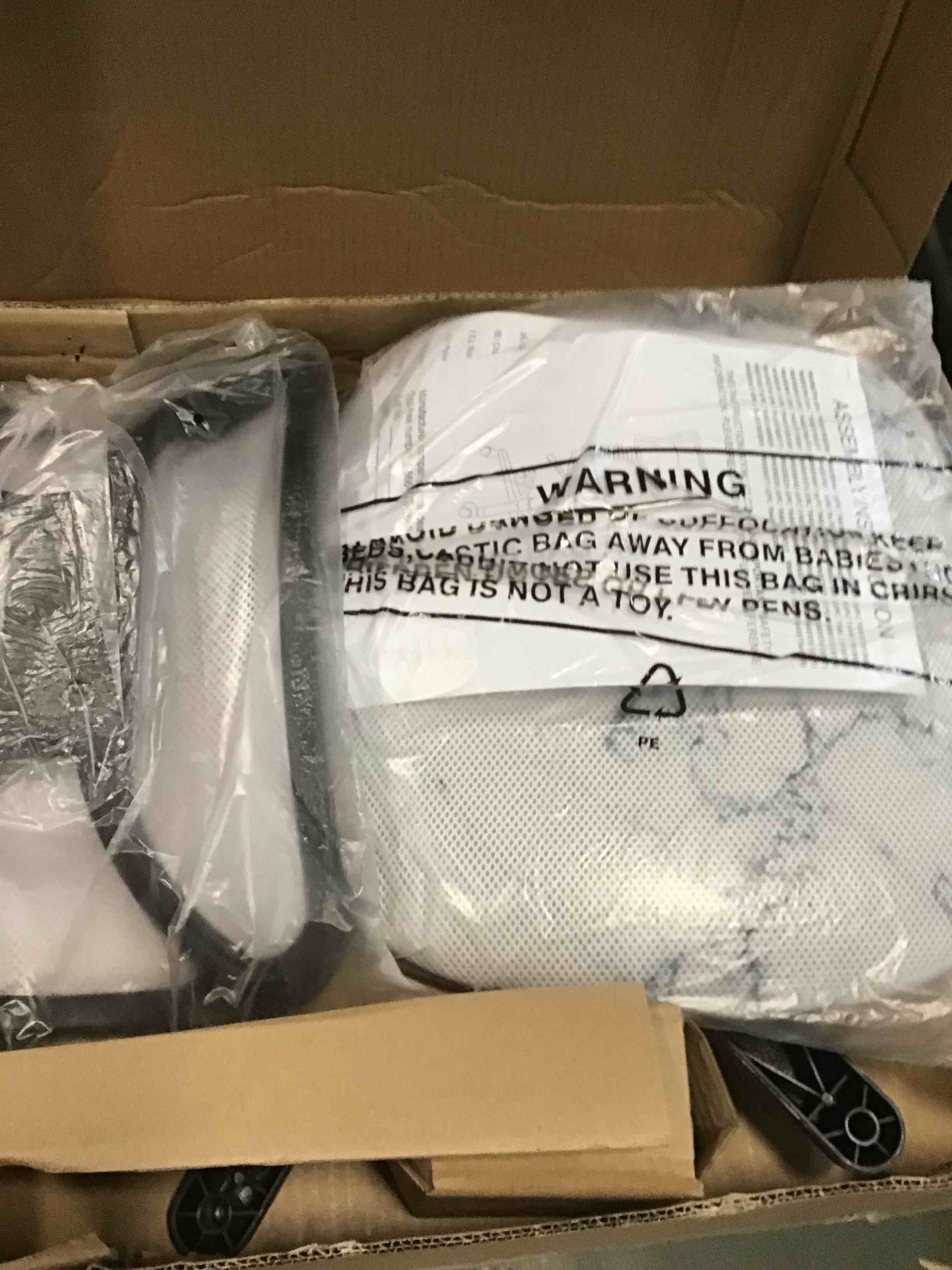 https://s3.amazonaws.com/lotting-images-prod/bidfta/YEL6358978_1711136894514.jpeg
