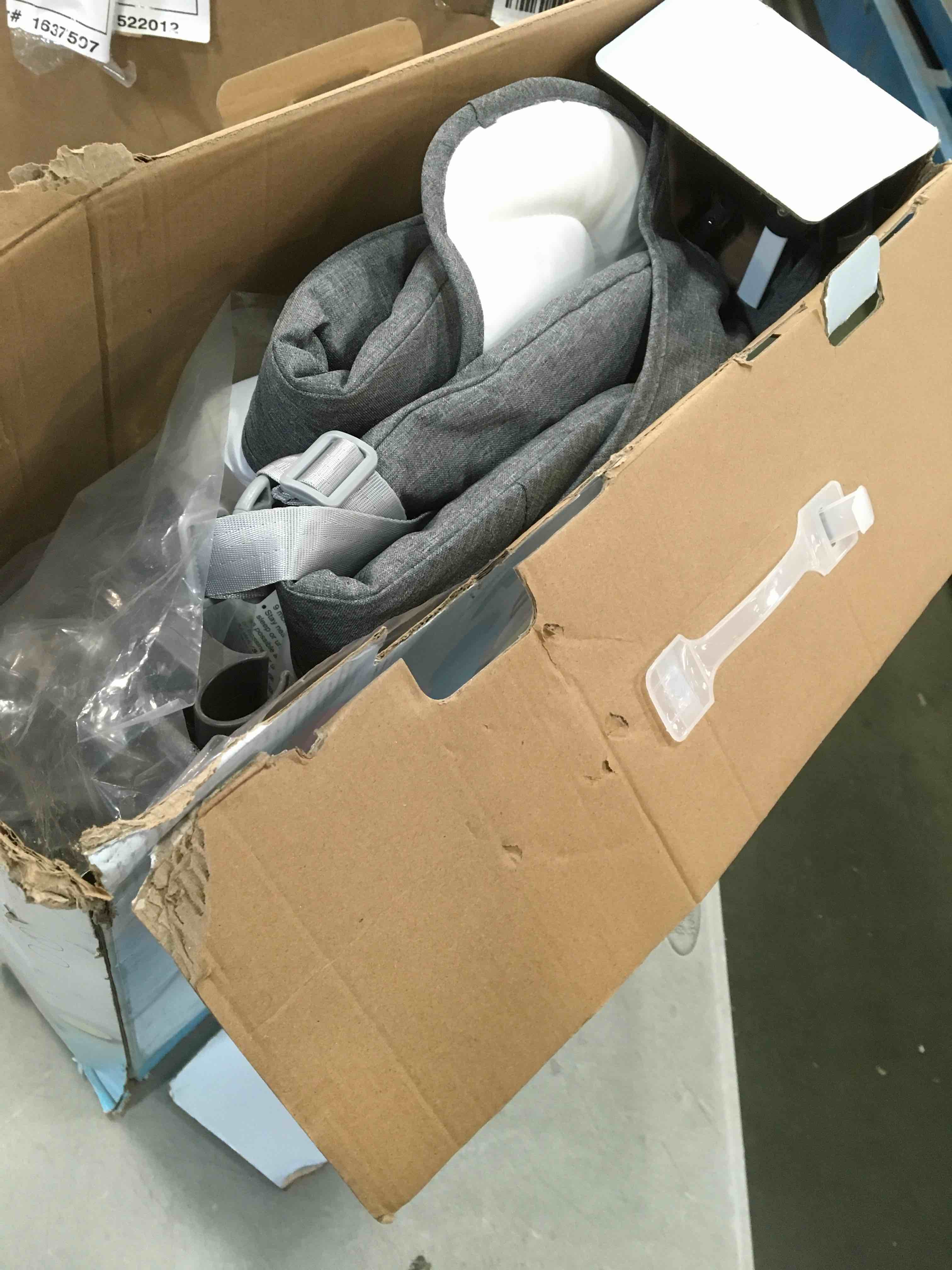 https://s3.amazonaws.com/lotting-images-prod/bidfta/YEL6359050_1711200684697.jpeg