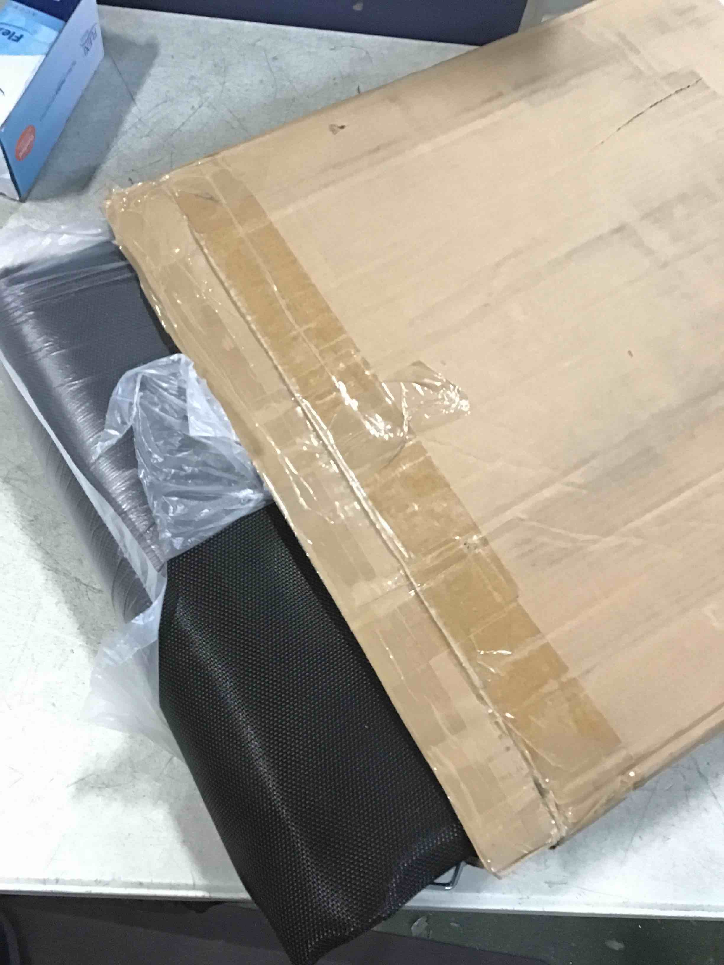 https://s3.amazonaws.com/lotting-images-prod/bidfta/YEL6360095_1711648630296.jpeg