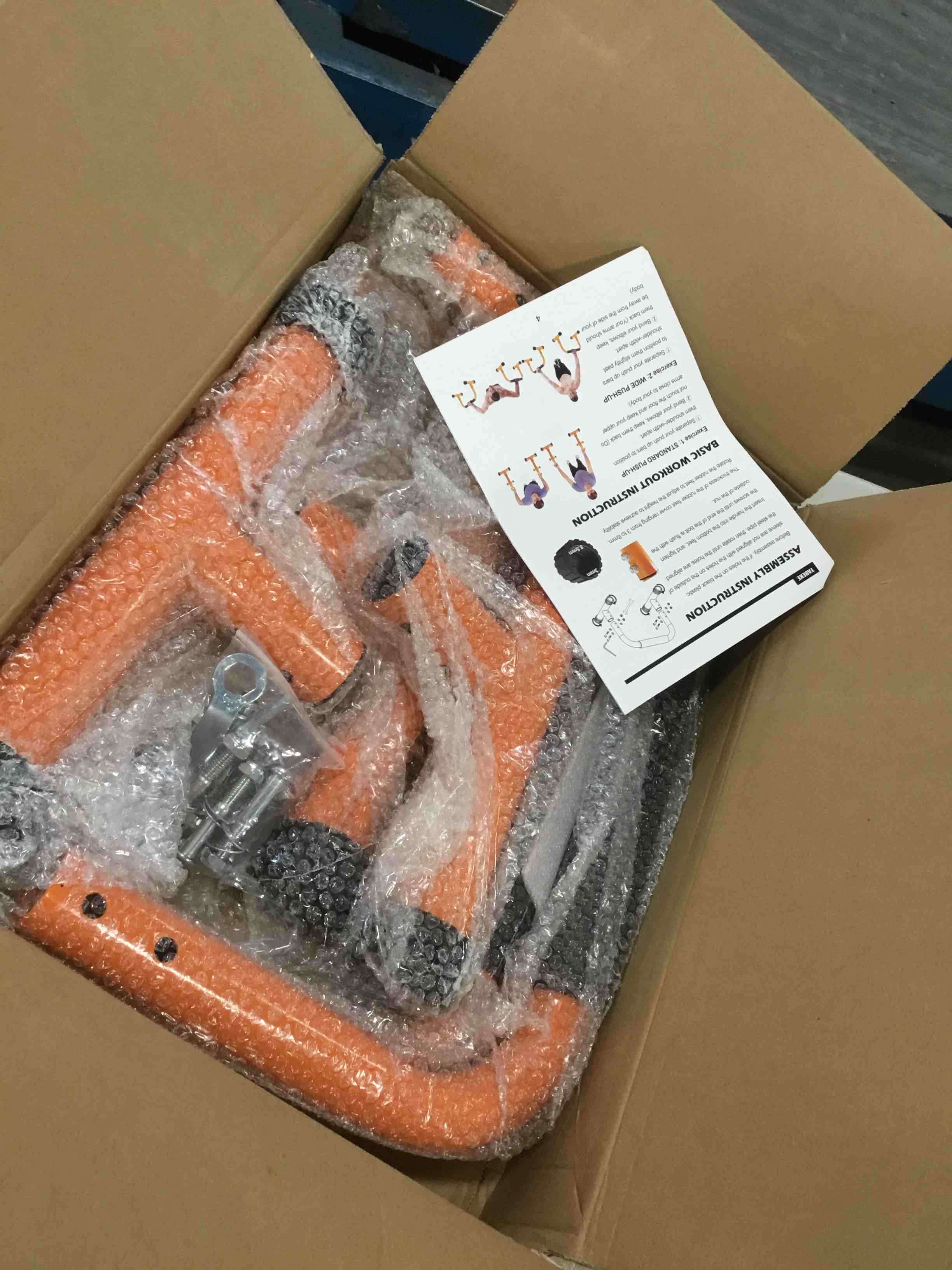 https://s3.amazonaws.com/lotting-images-prod/bidfta/YEL6362458_1711384320803.jpeg