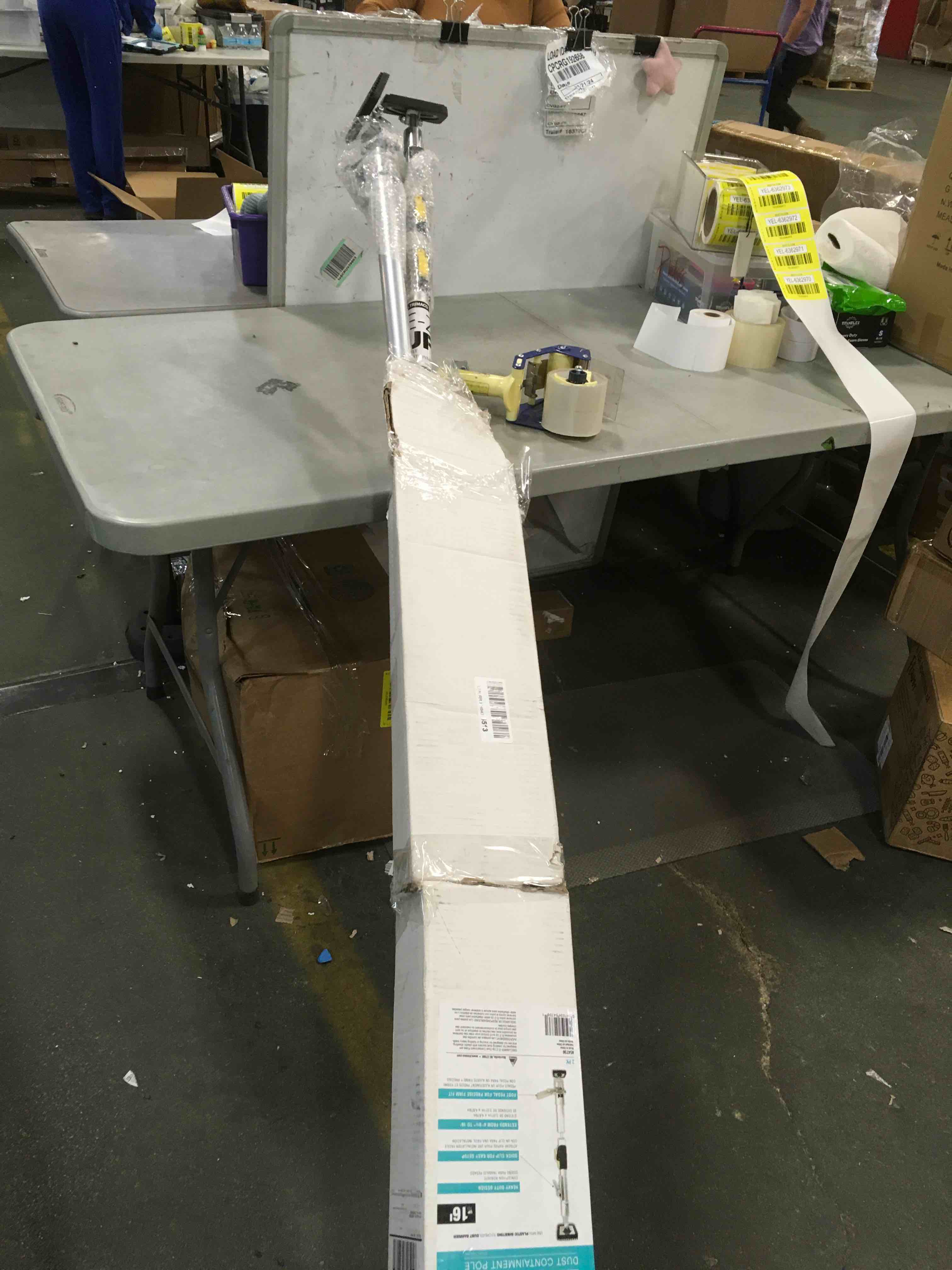 https://s3.amazonaws.com/lotting-images-prod/bidfta/YEL6362970_1711549848897.jpeg